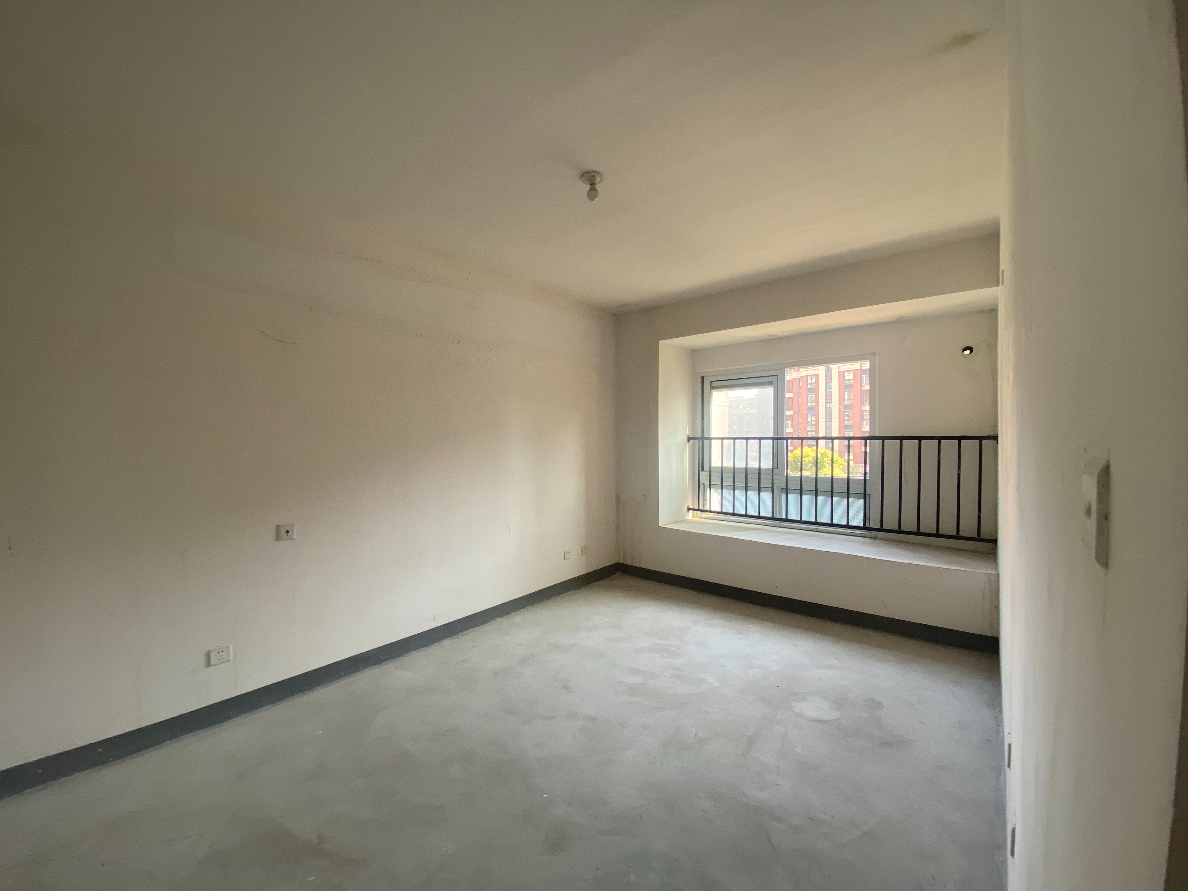 新城香溢紫郡 3室2厅1卫 124m&sup2;