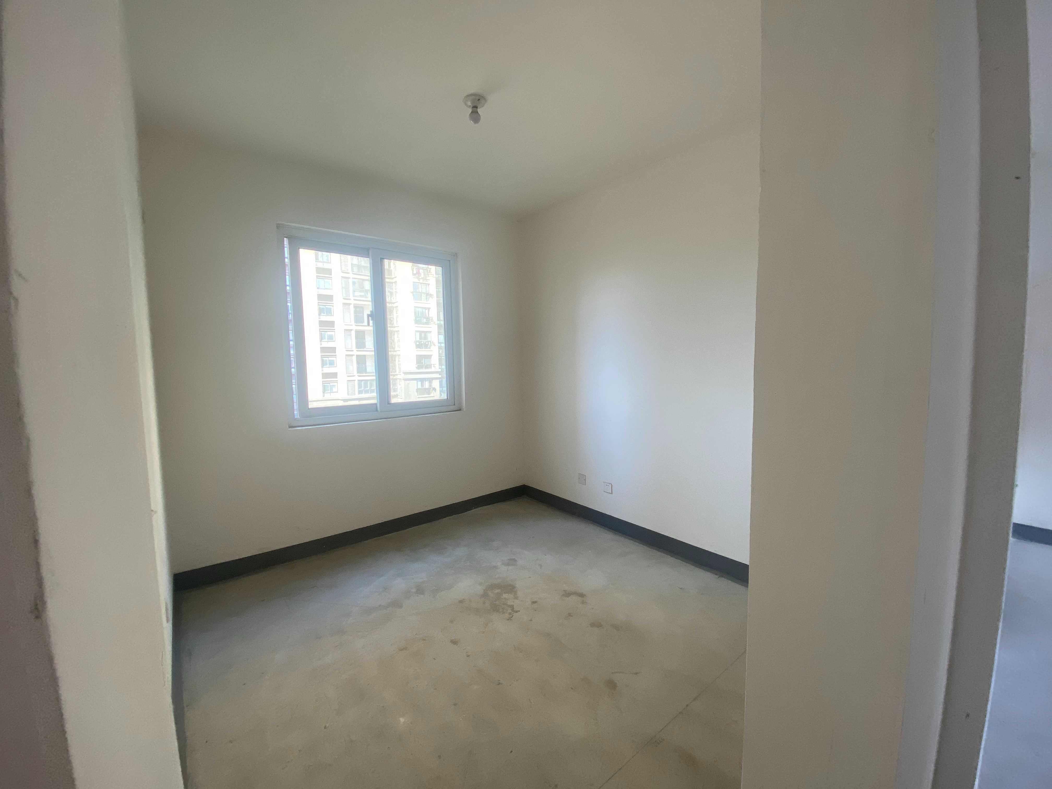 新城香溢紫郡 3室2厅1卫 124m&sup2;
