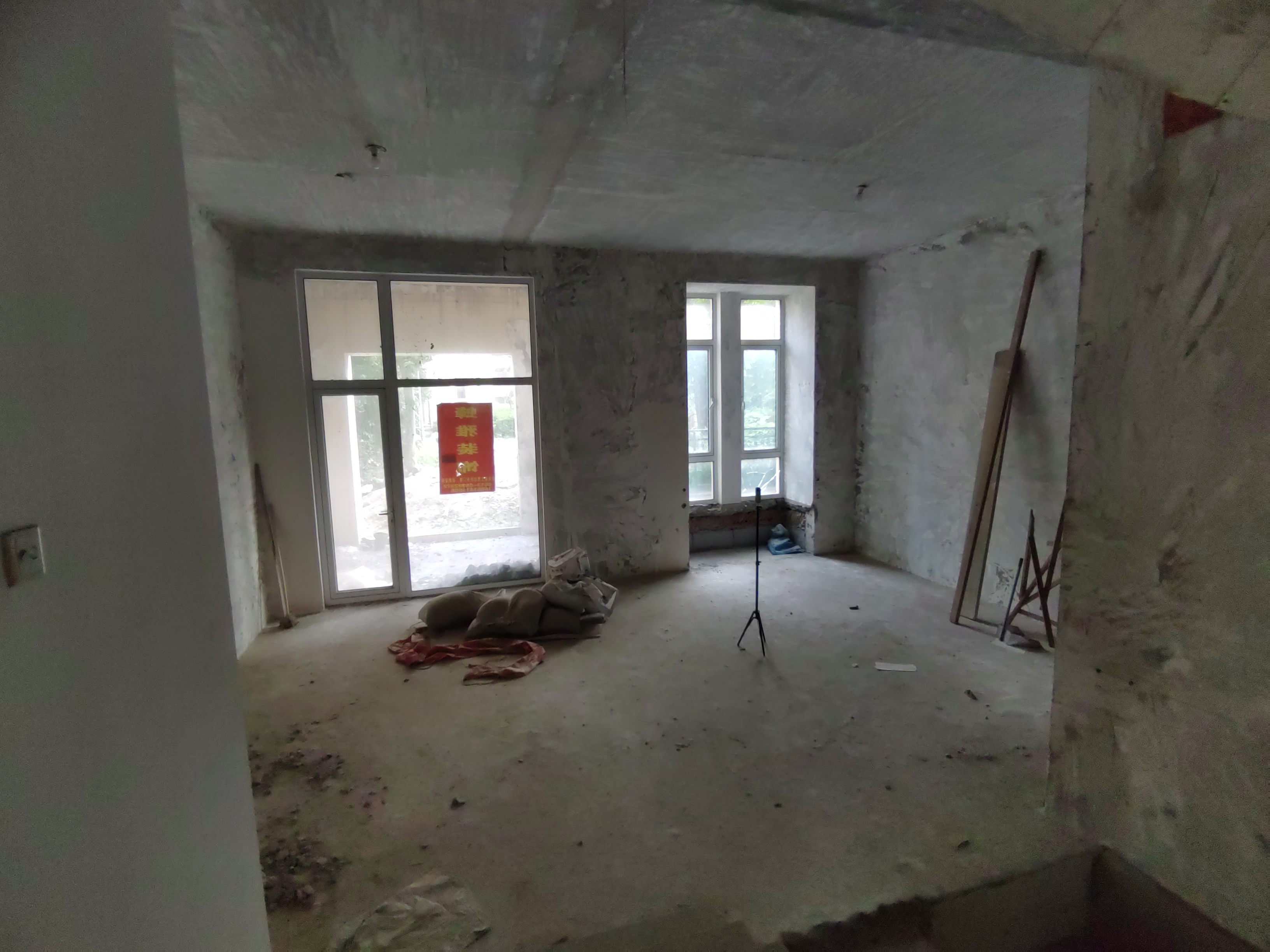 军山花园 3室2厅3卫 188m&sup2;