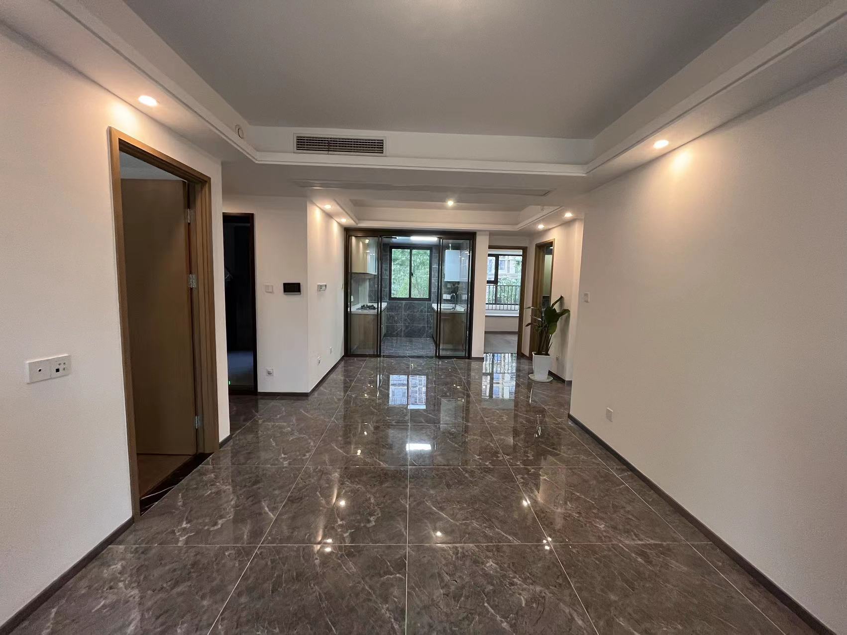 远创宸樾 3室2厅1卫 97.00m&sup2;