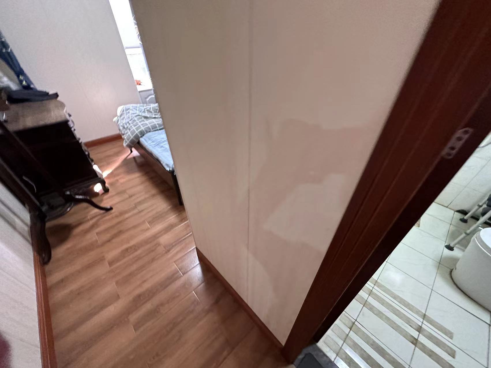 军山花园 3室2厅2卫 146m&sup2;