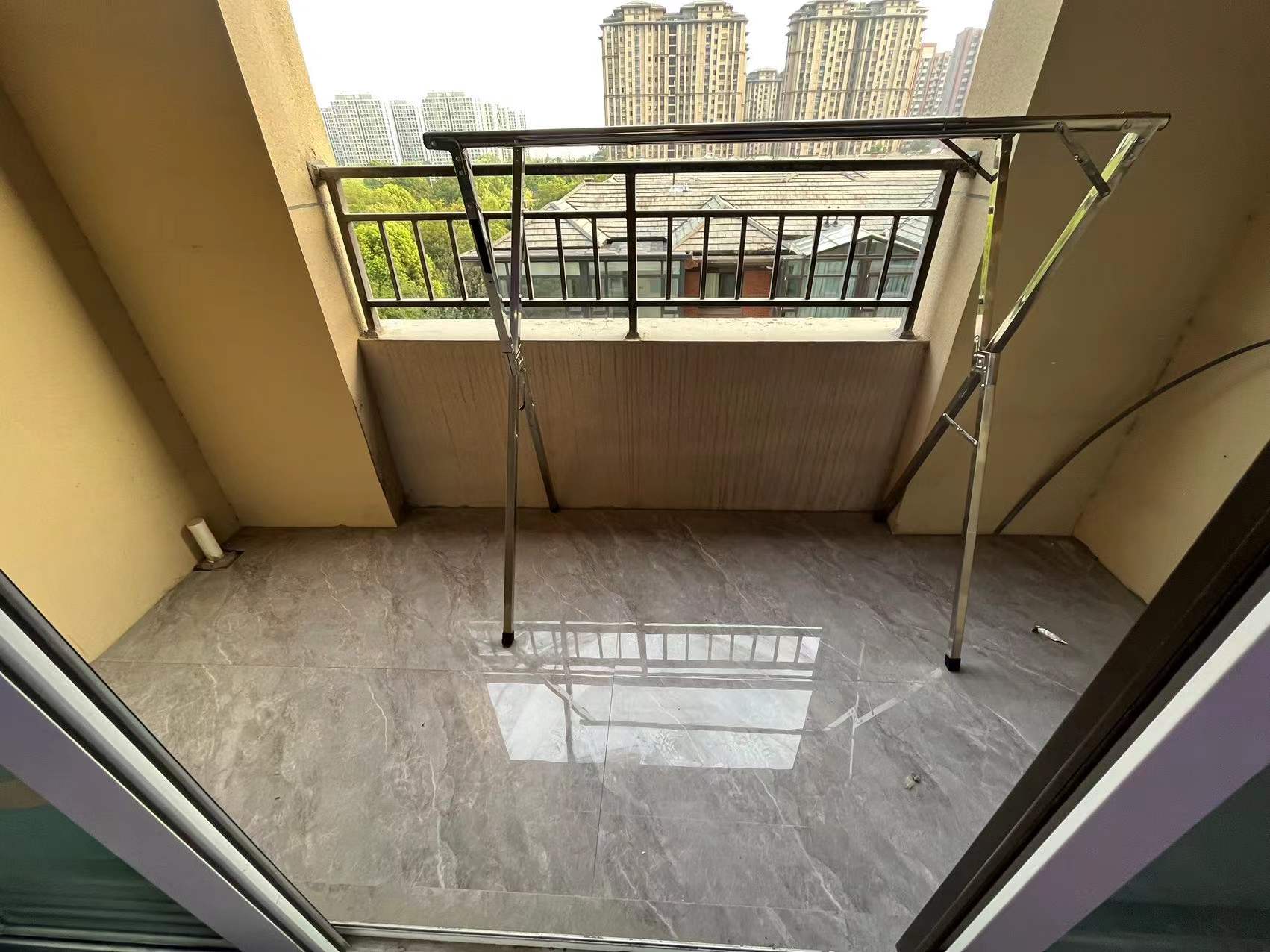 景瑞御府 3室2厅1卫 95m&sup2;