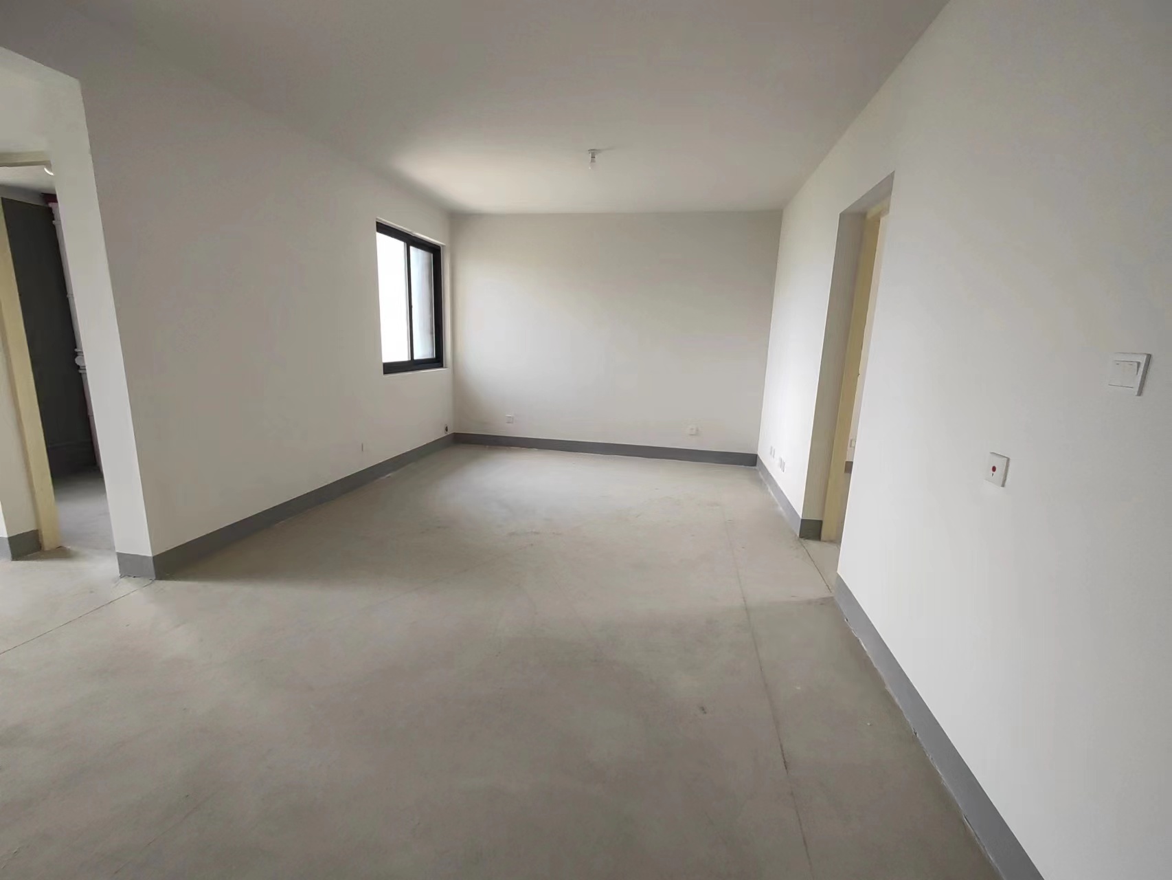 红星嘉苑 3室2厅1卫 120m&sup2;