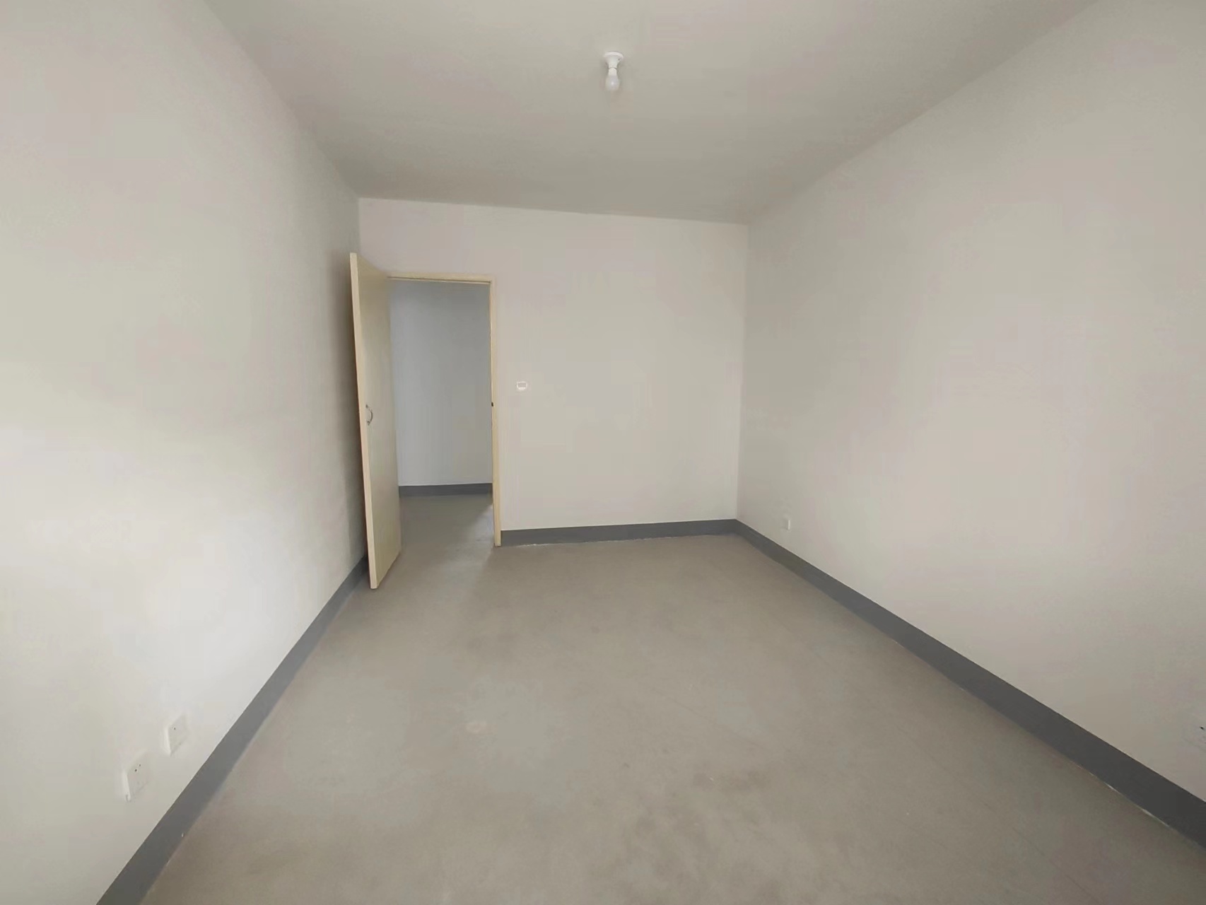 红星嘉苑 3室2厅1卫 120m&sup2;