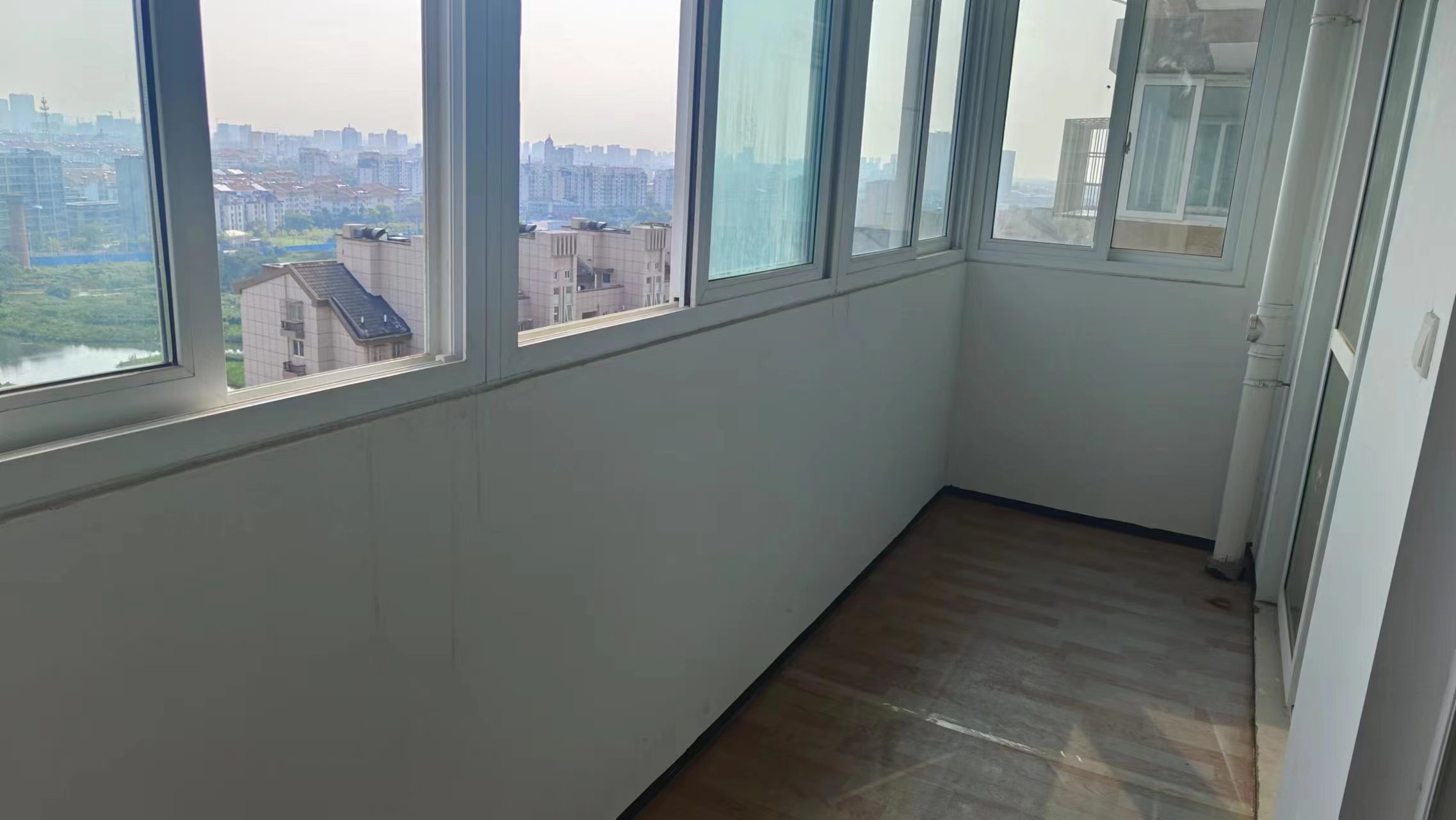 天香苑 3室2厅1卫 110m&sup2;