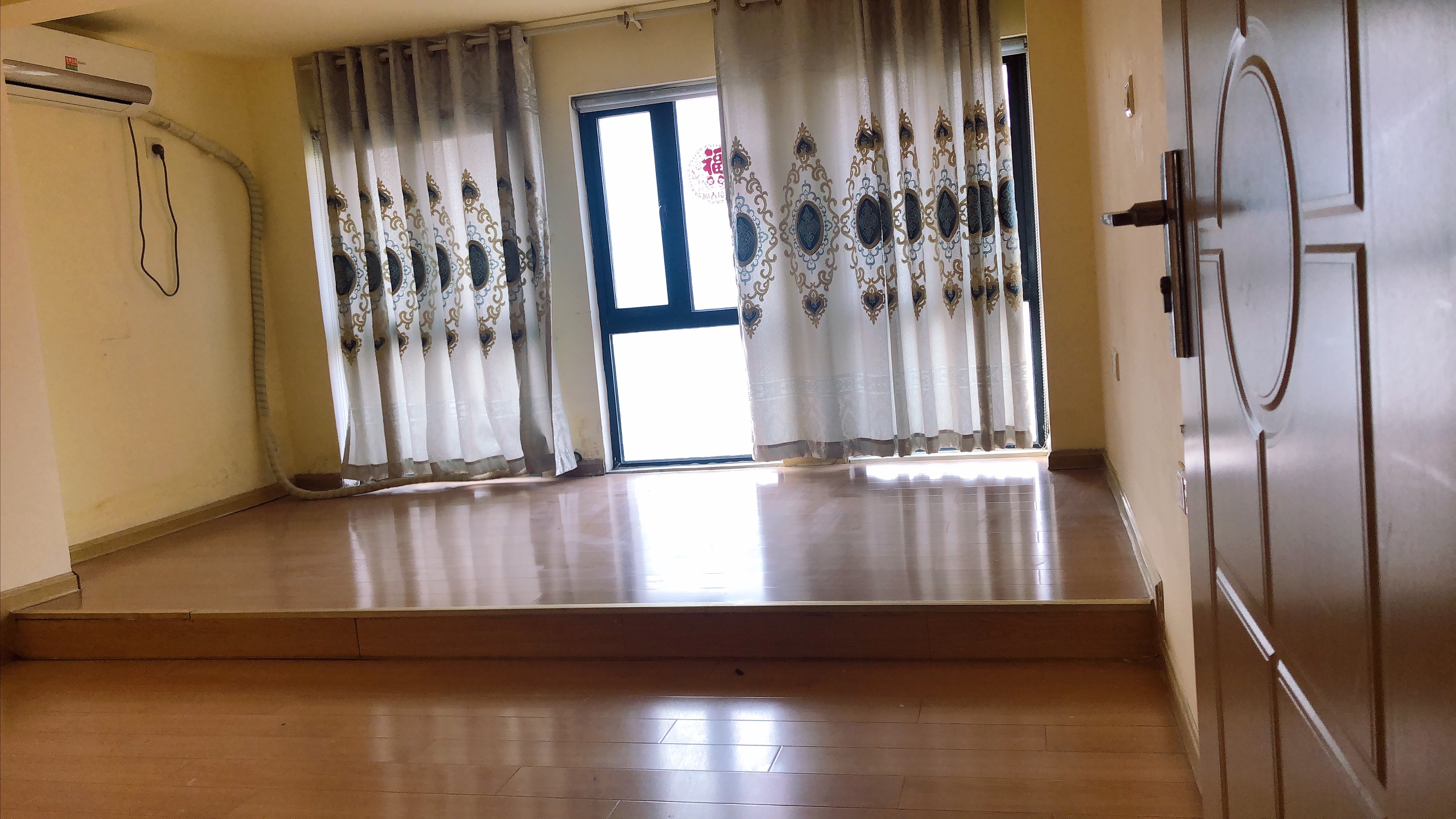 东景国际 2室2厅1卫 68m&sup2;