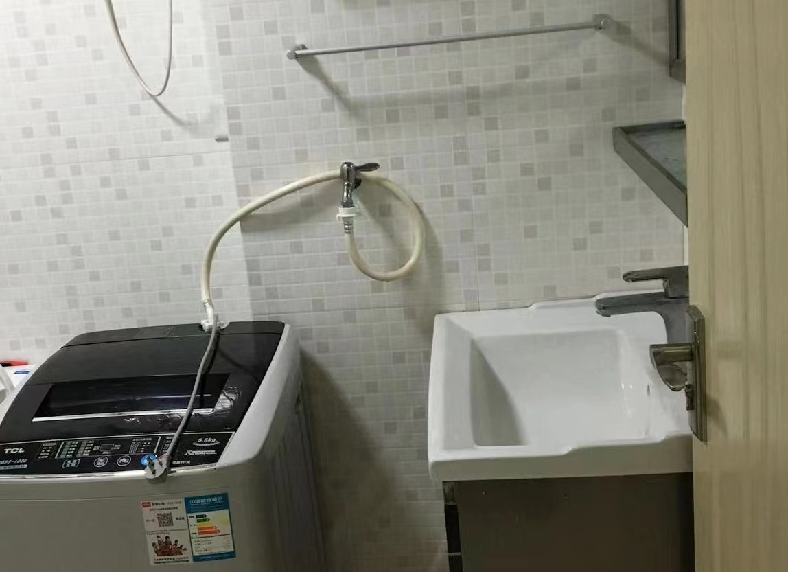 东景国际 2室2厅1卫 68m&sup2;