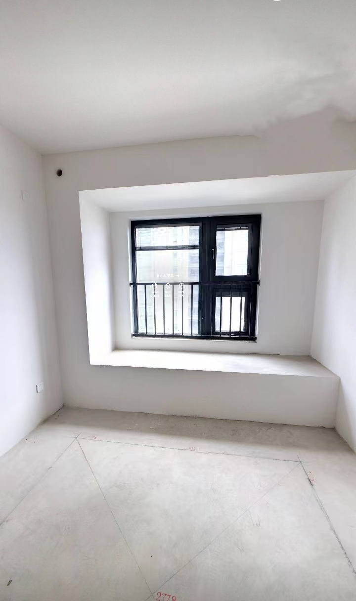 东时区 3室2厅1卫 93m&sup2;