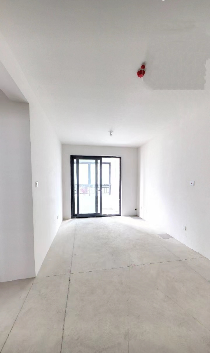 东时区 3室2厅1卫 93m&sup2;