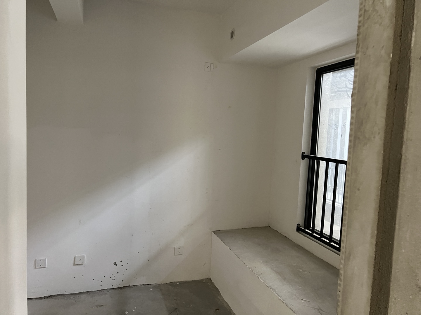 东时区 3室2厅1卫 93m&sup2;