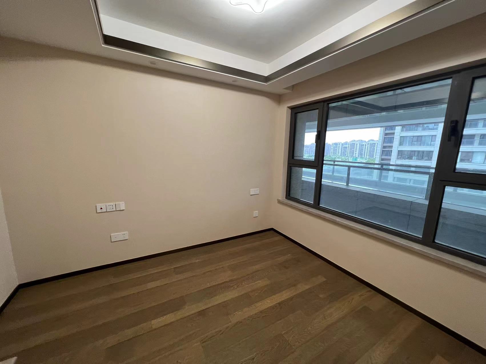 远创东樾 3室2厅1卫 106m&sup2;