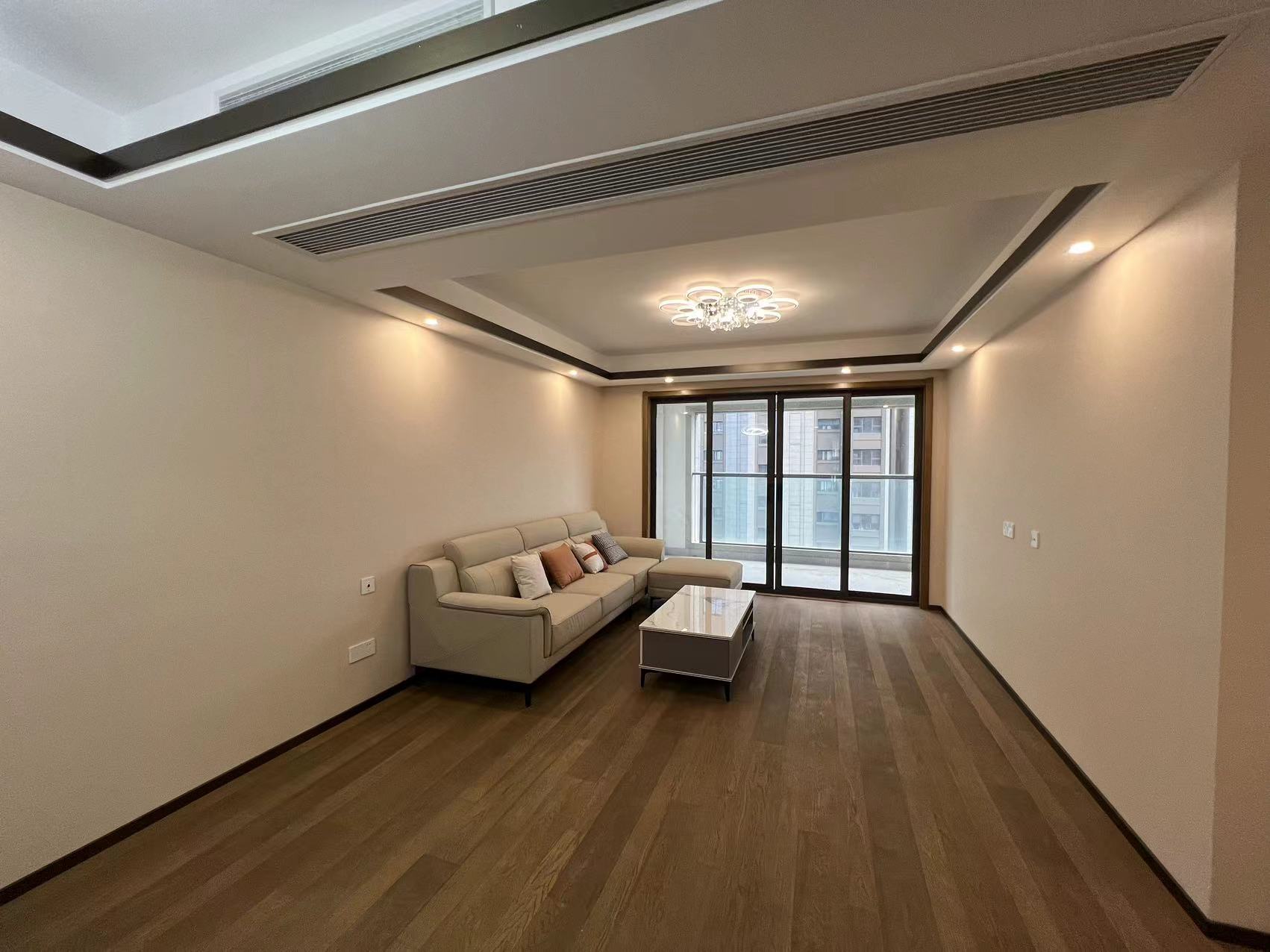 远创东樾 3室2厅1卫 106m&sup2;