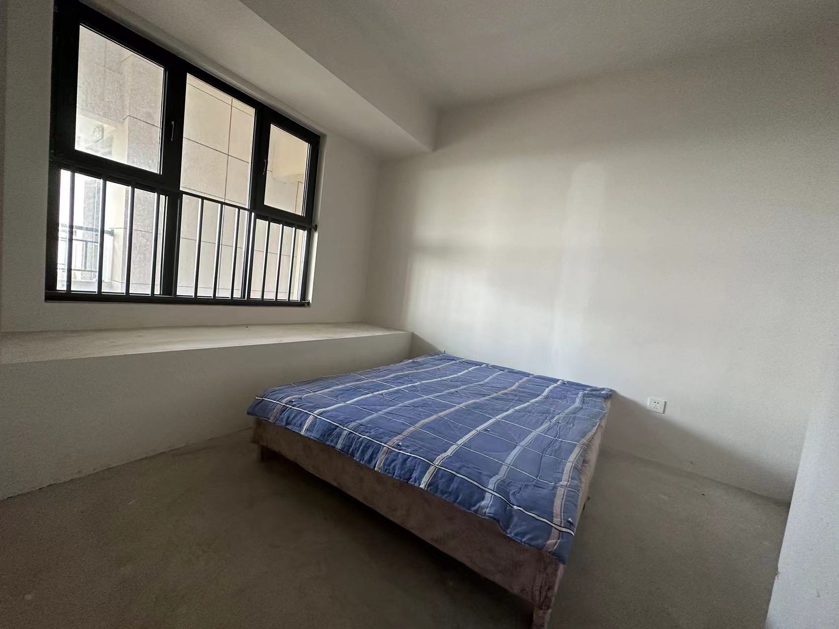 卓越华宸世纪 3室2厅1卫 97m&sup2;