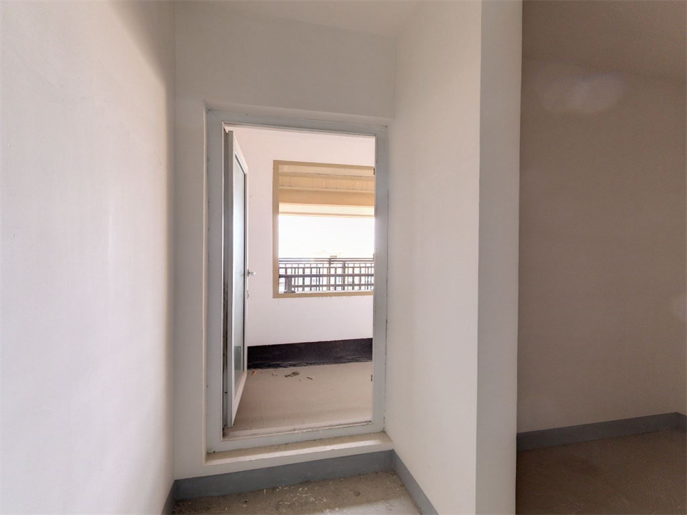 新城香溢紫郡 3室2厅1卫 97m&sup2;