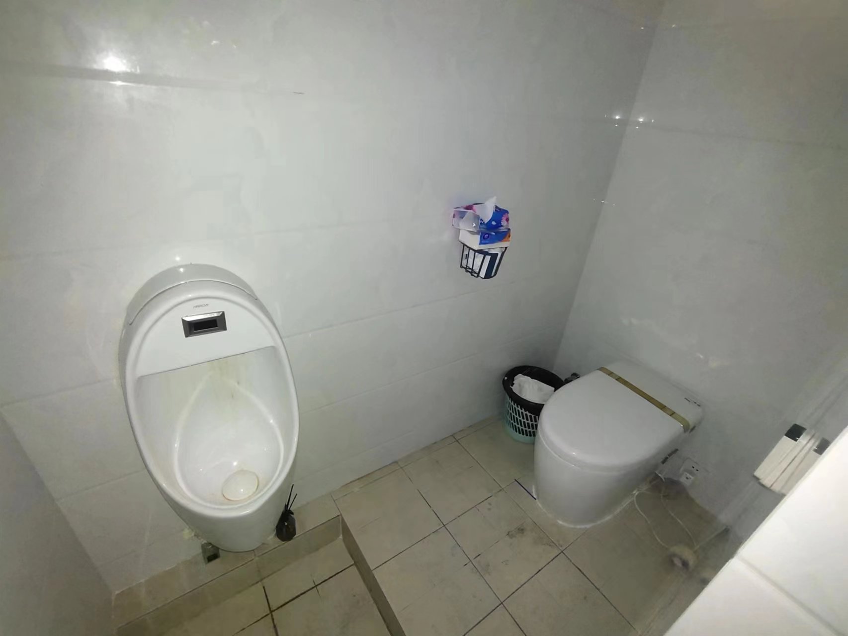 中南世纪城南区 1室1厅1卫 324m²