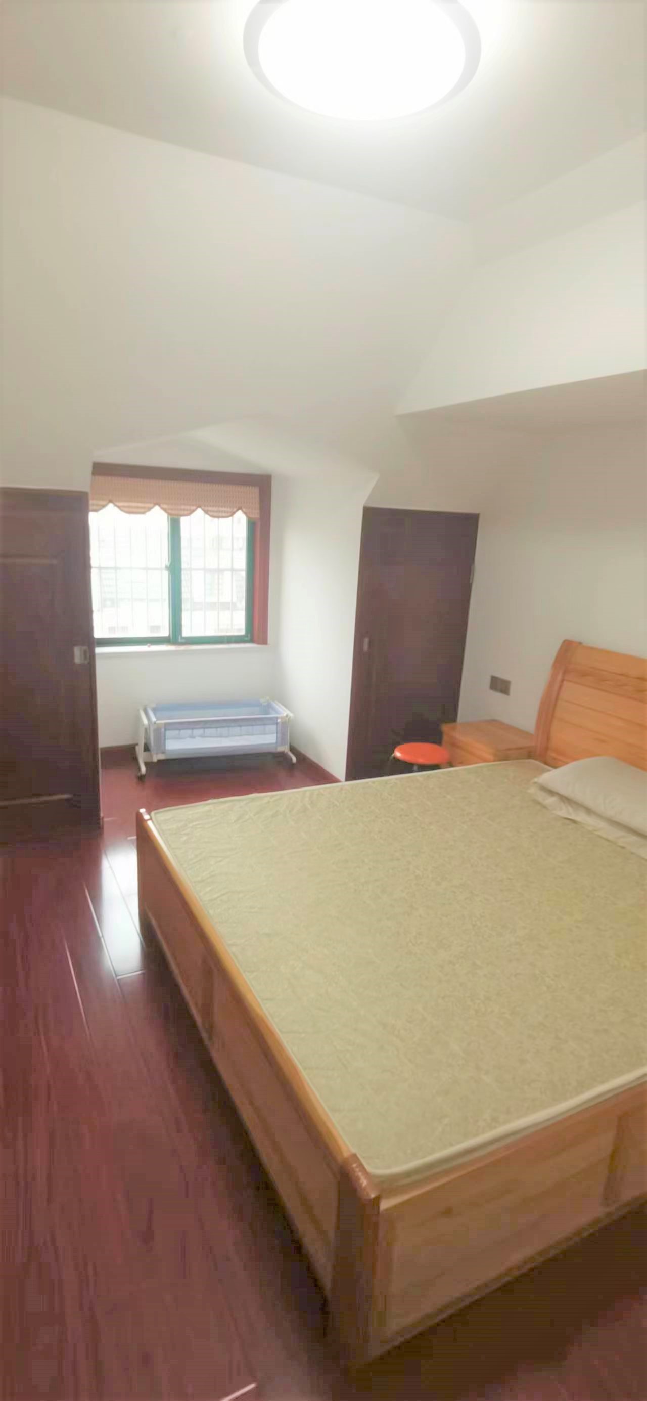 水榭花都 4室2厅2卫 155m&sup2;