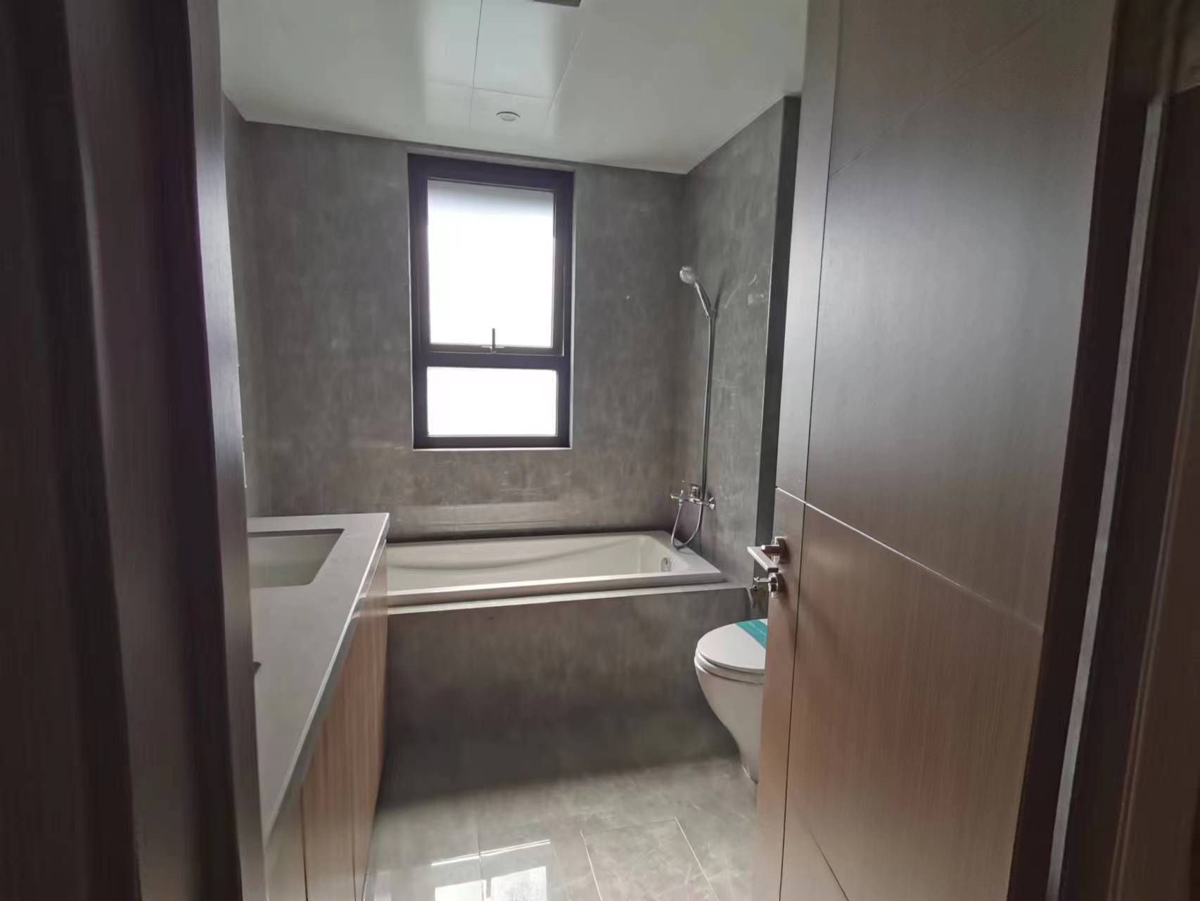 中海上东区 4室2厅2卫 170m&sup2;