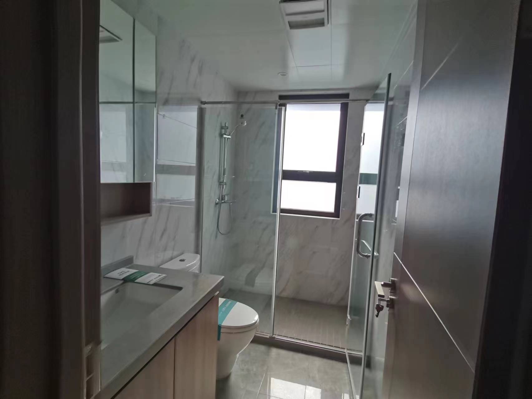 中海上东区 4室2厅2卫 170m&sup2;