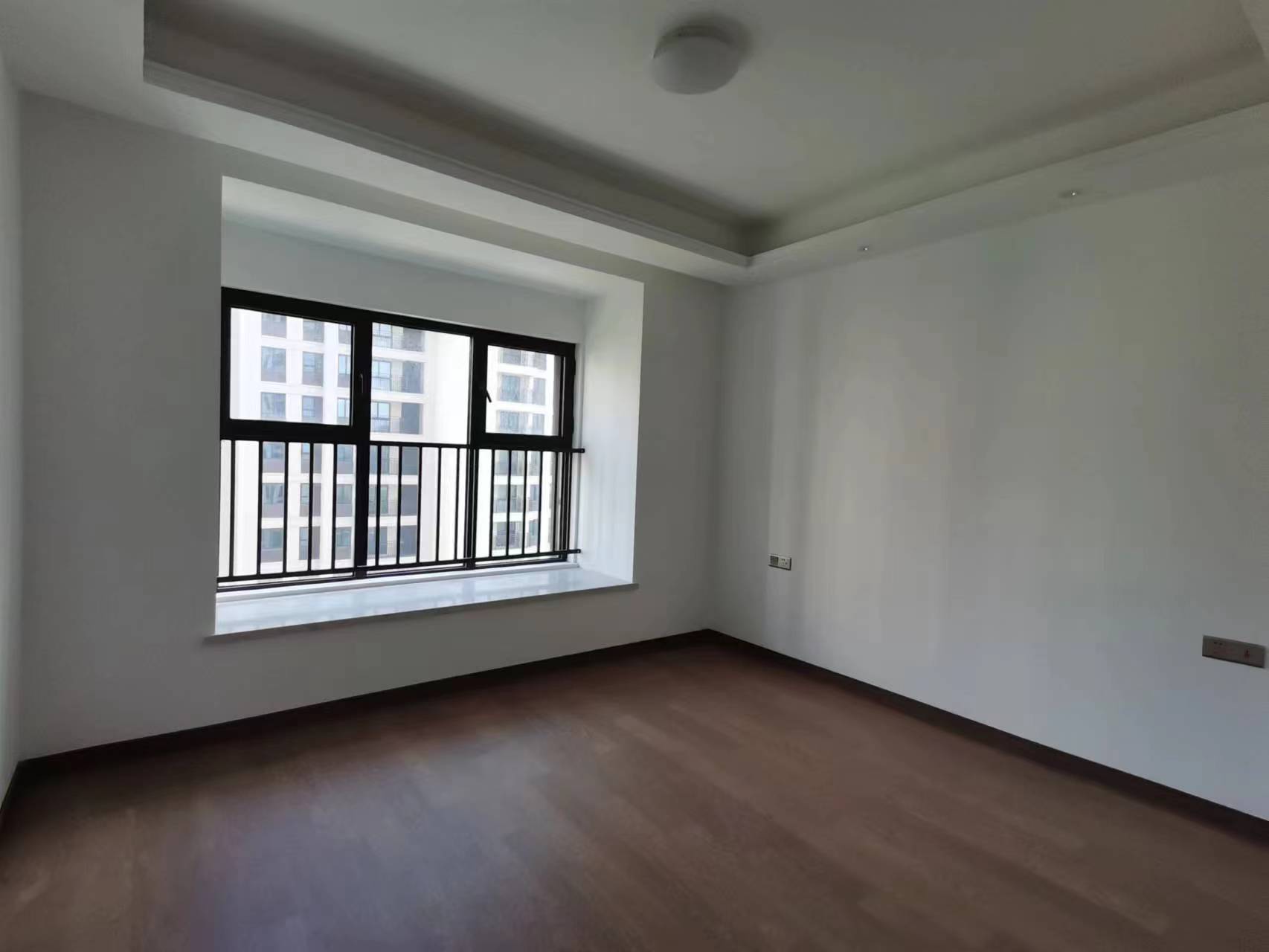 中海上东区 4室2厅2卫 170m&sup2;