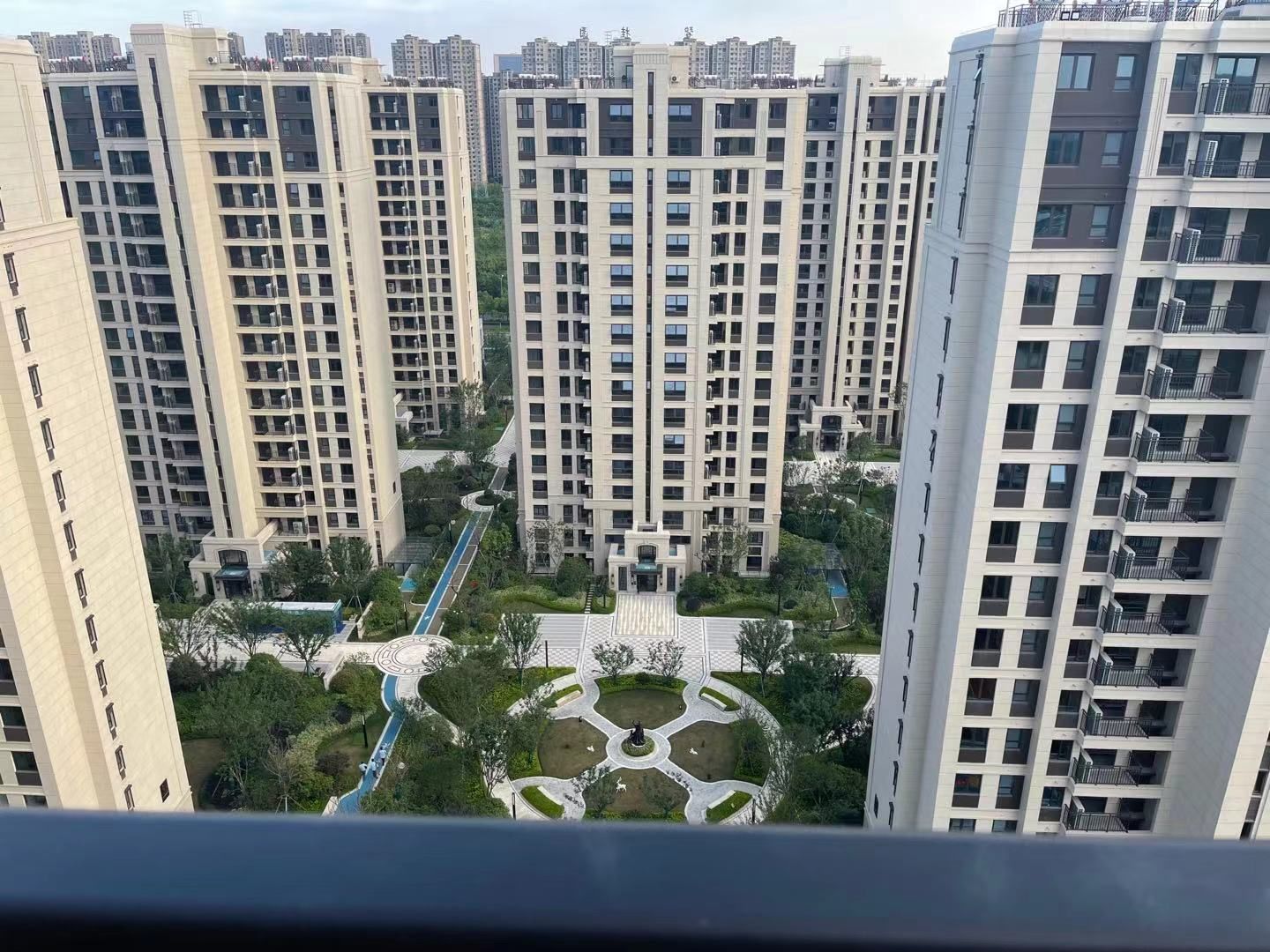 中海上东区 4室2厅2卫 170m&sup2;