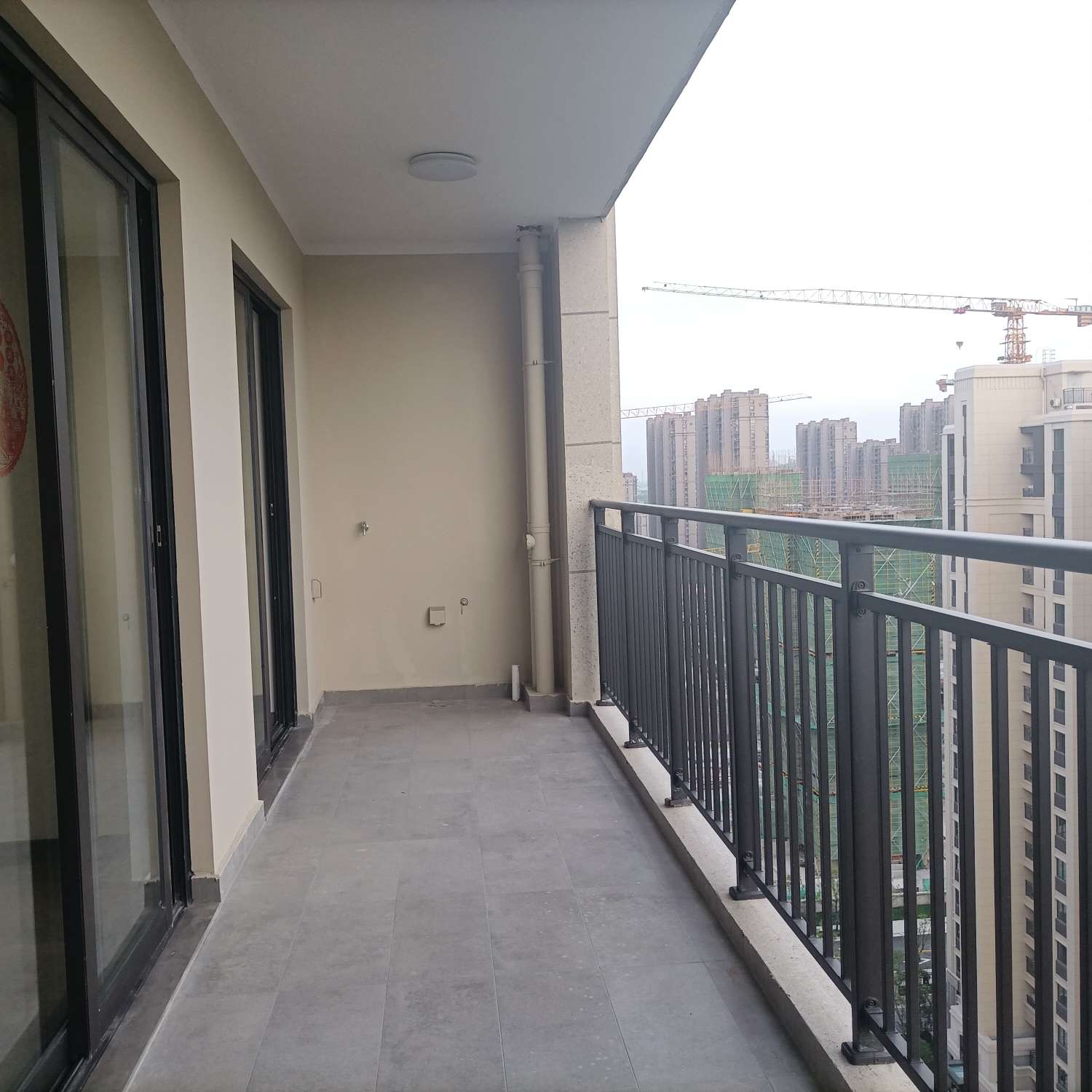 中海上东区 4室2厅2卫 170m&sup2;