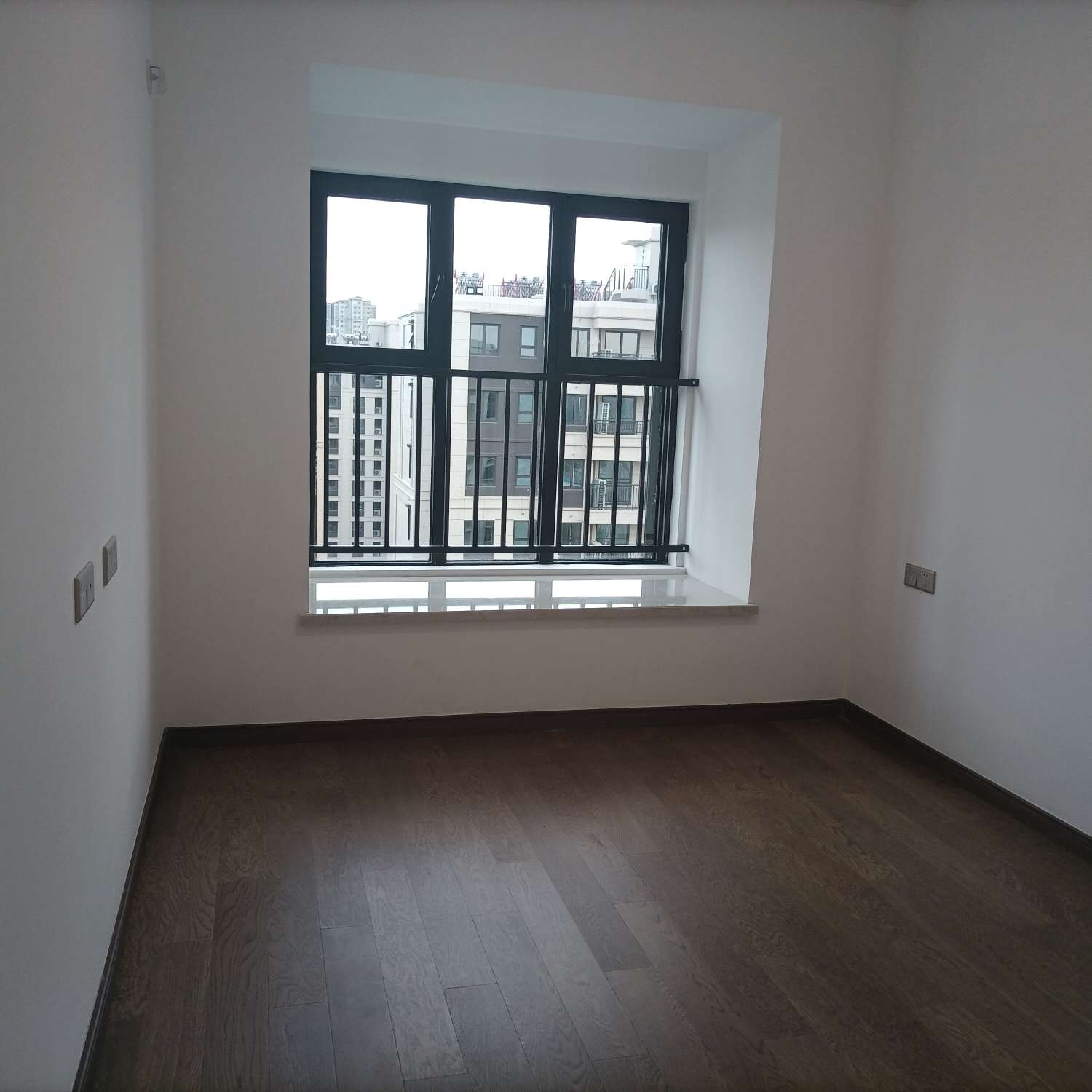 中海上东区 4室2厅2卫 170m&sup2;