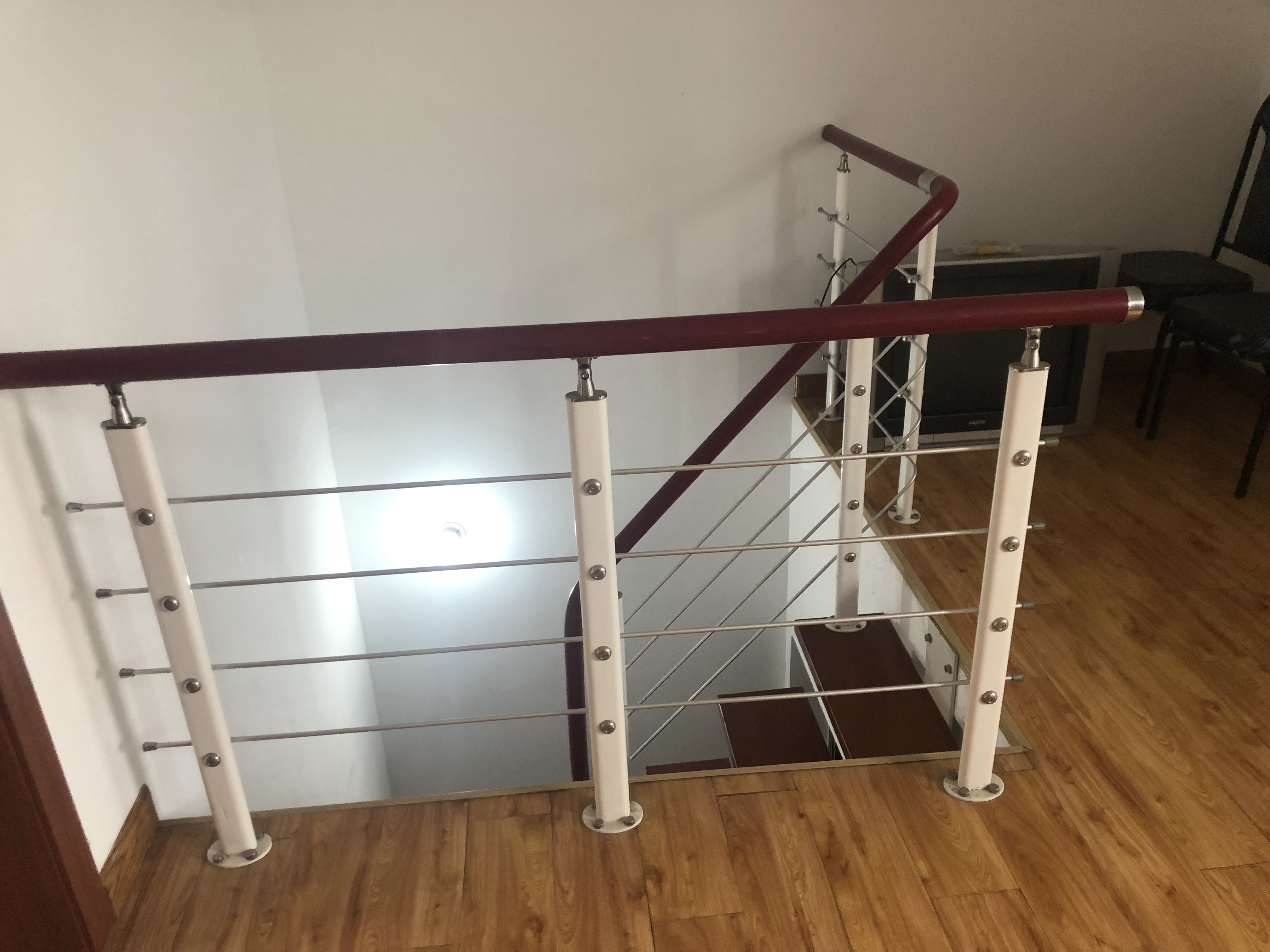 华山花苑四期 4室2厅2卫 70m&sup2;