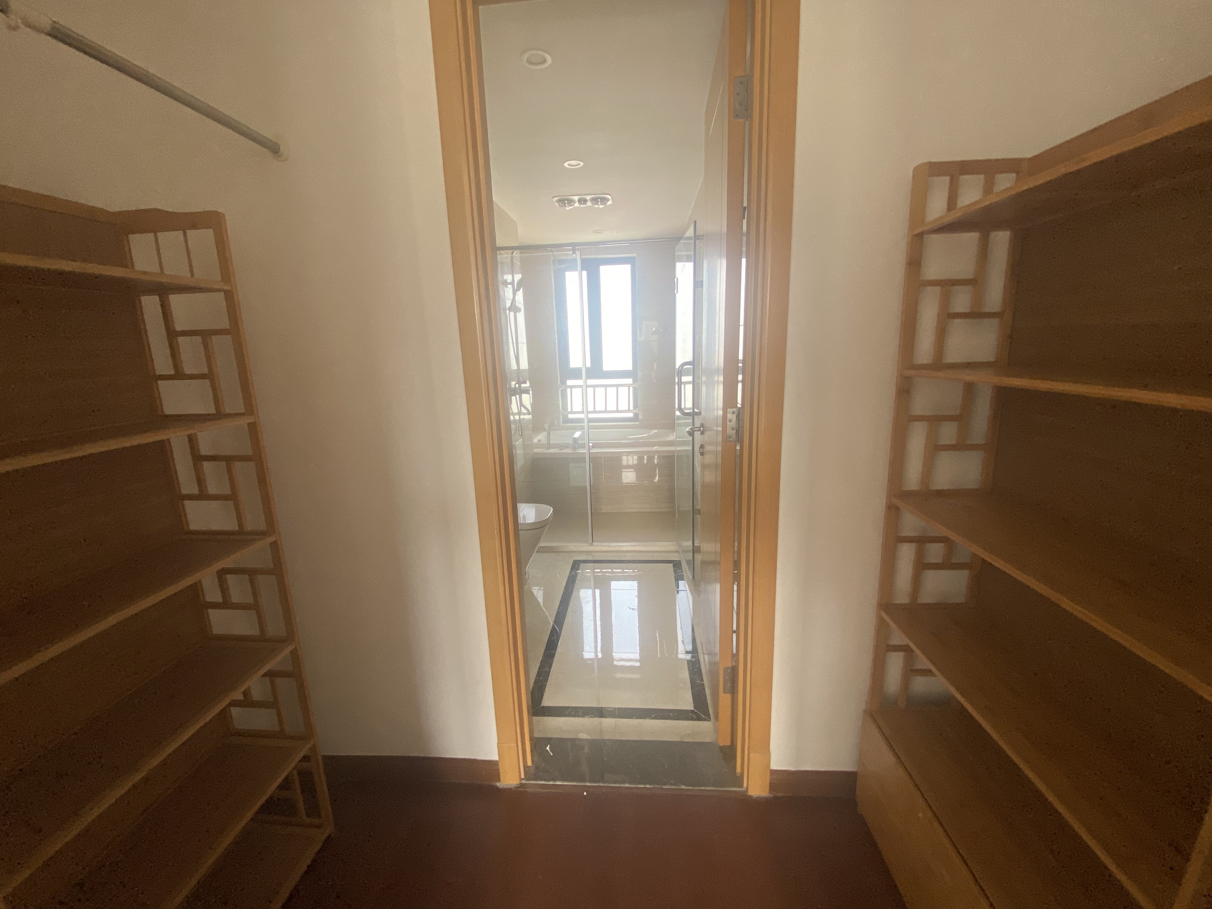 富力院士廷 3室2厅2卫 129m&sup2;