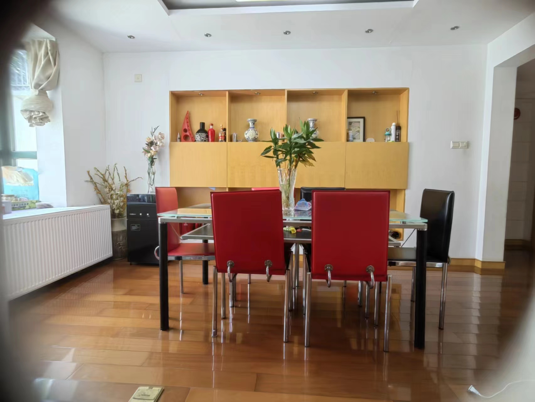 都市华城 5室2厅2卫 247m²
