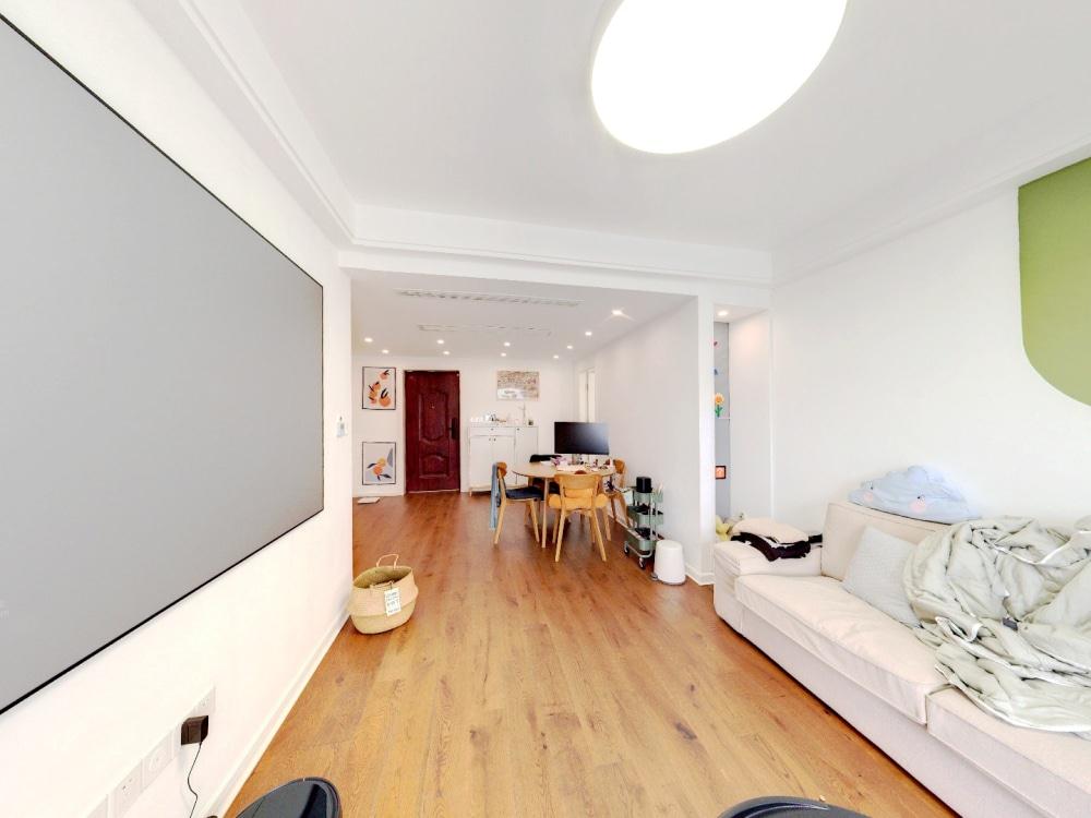 皇家花园北区 2室2厅1卫 83m²