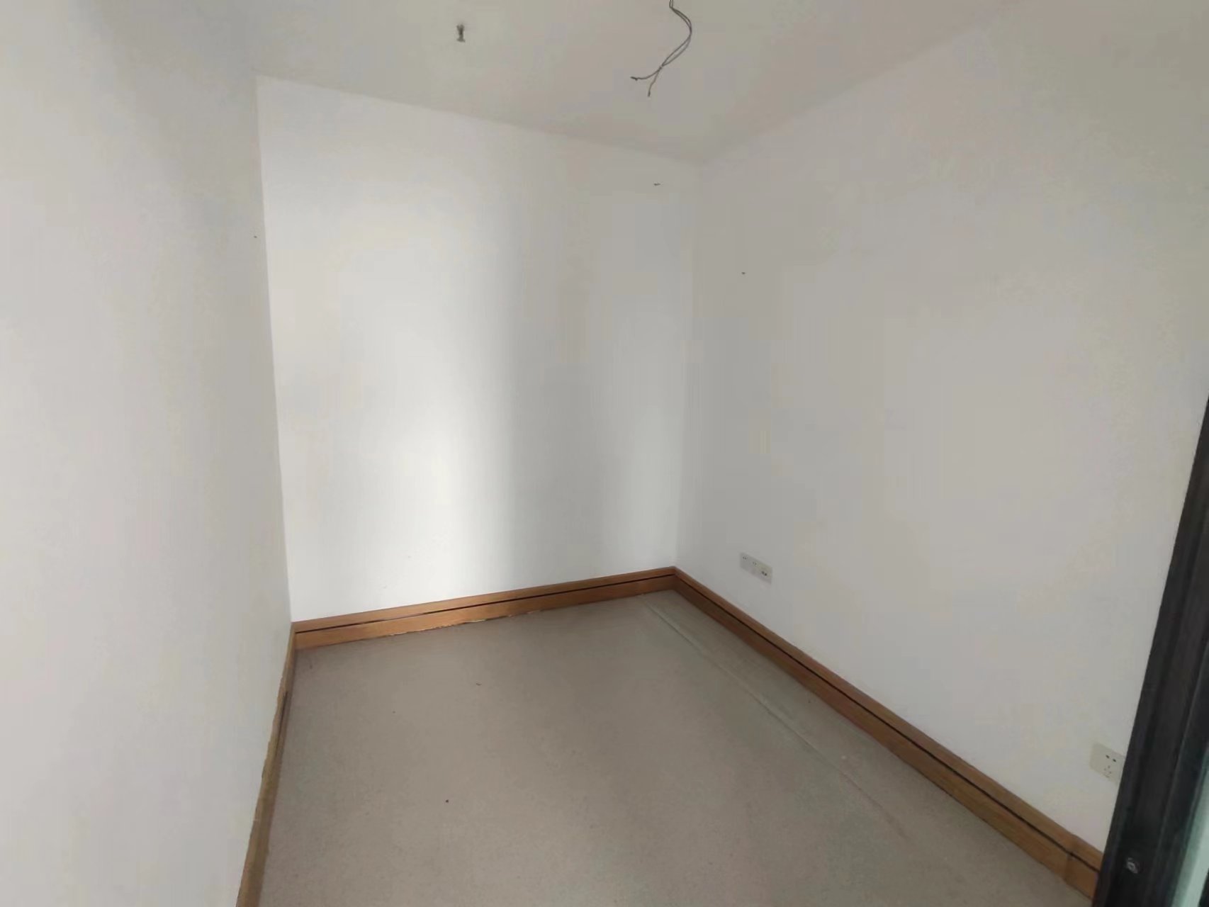中南世纪城南区 1室1厅1卫 324m&sup2;