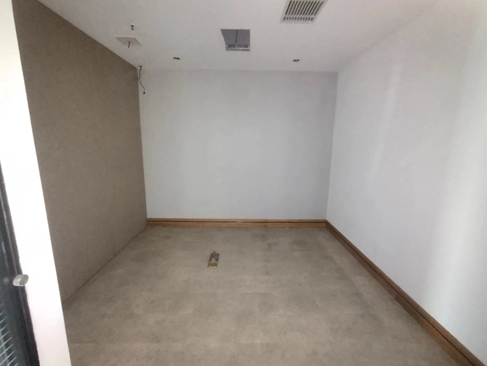 中南世纪城南区 1室1厅1卫 98m&sup2;
