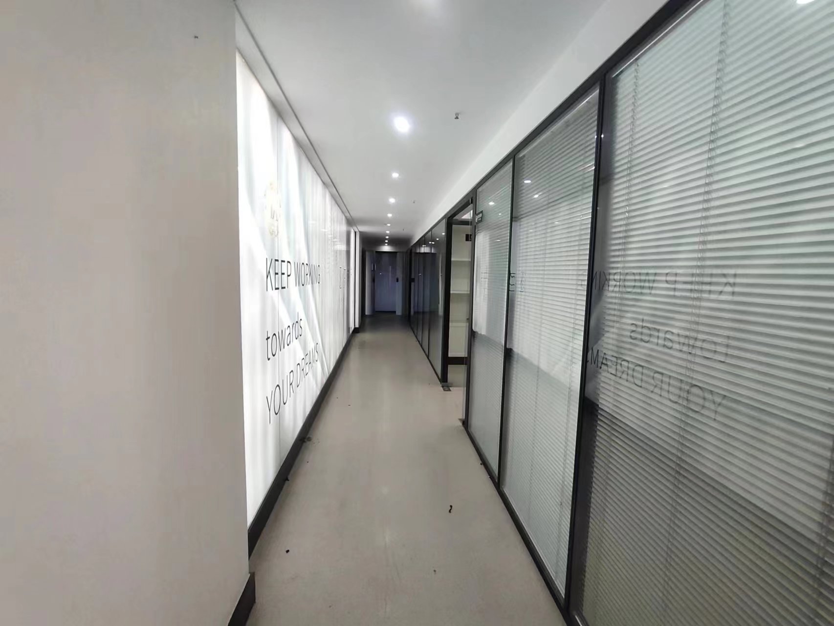 中南世纪城南区 1室1厅1卫 324.00m&sup2;