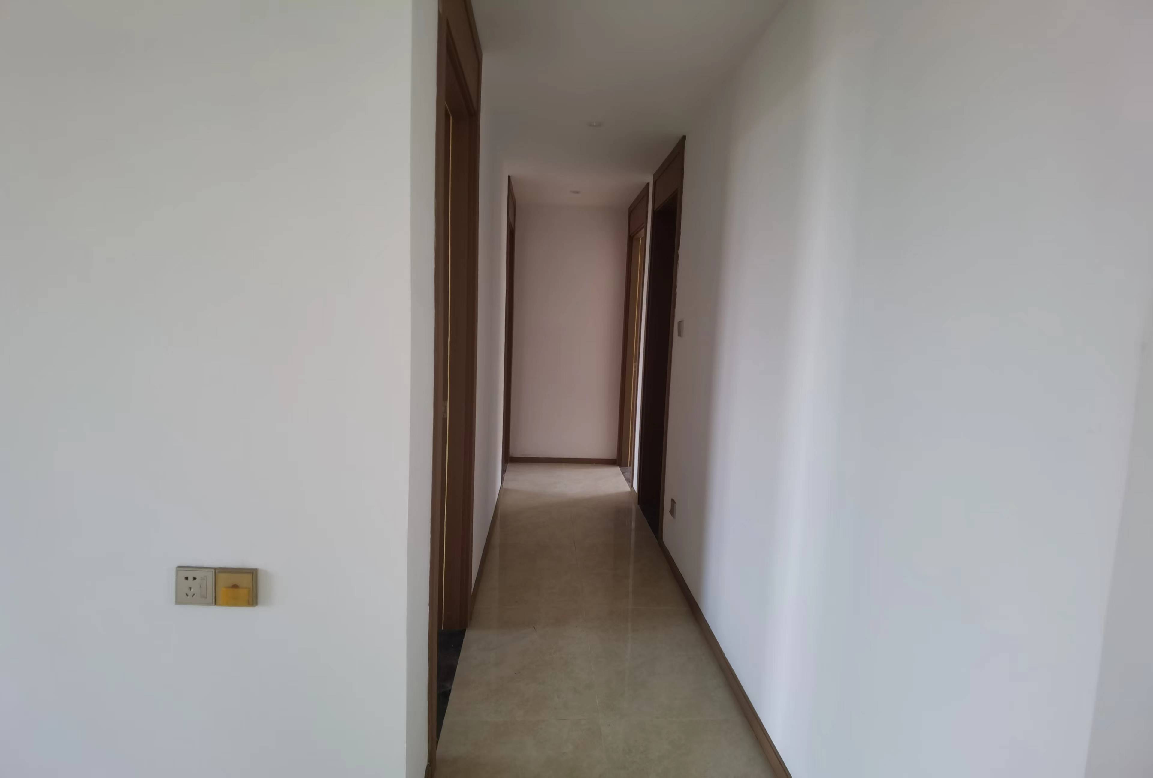 中南君悦府 4室2厅2卫 127m&sup2;