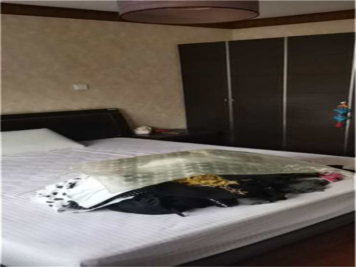 中南苑 3室1厅1卫 107m&sup2;
