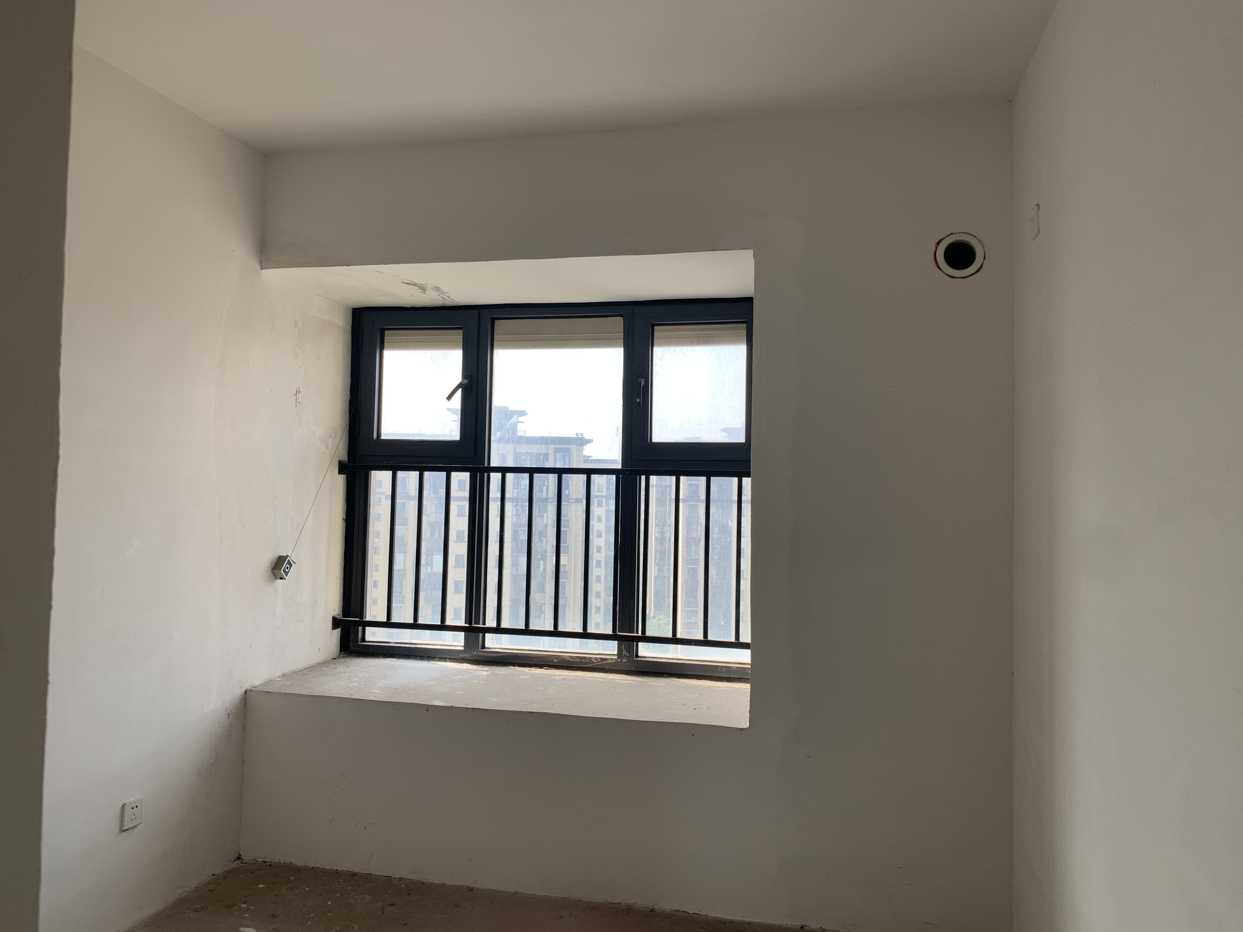 万达华府 3室2厅2卫 120m&sup2;