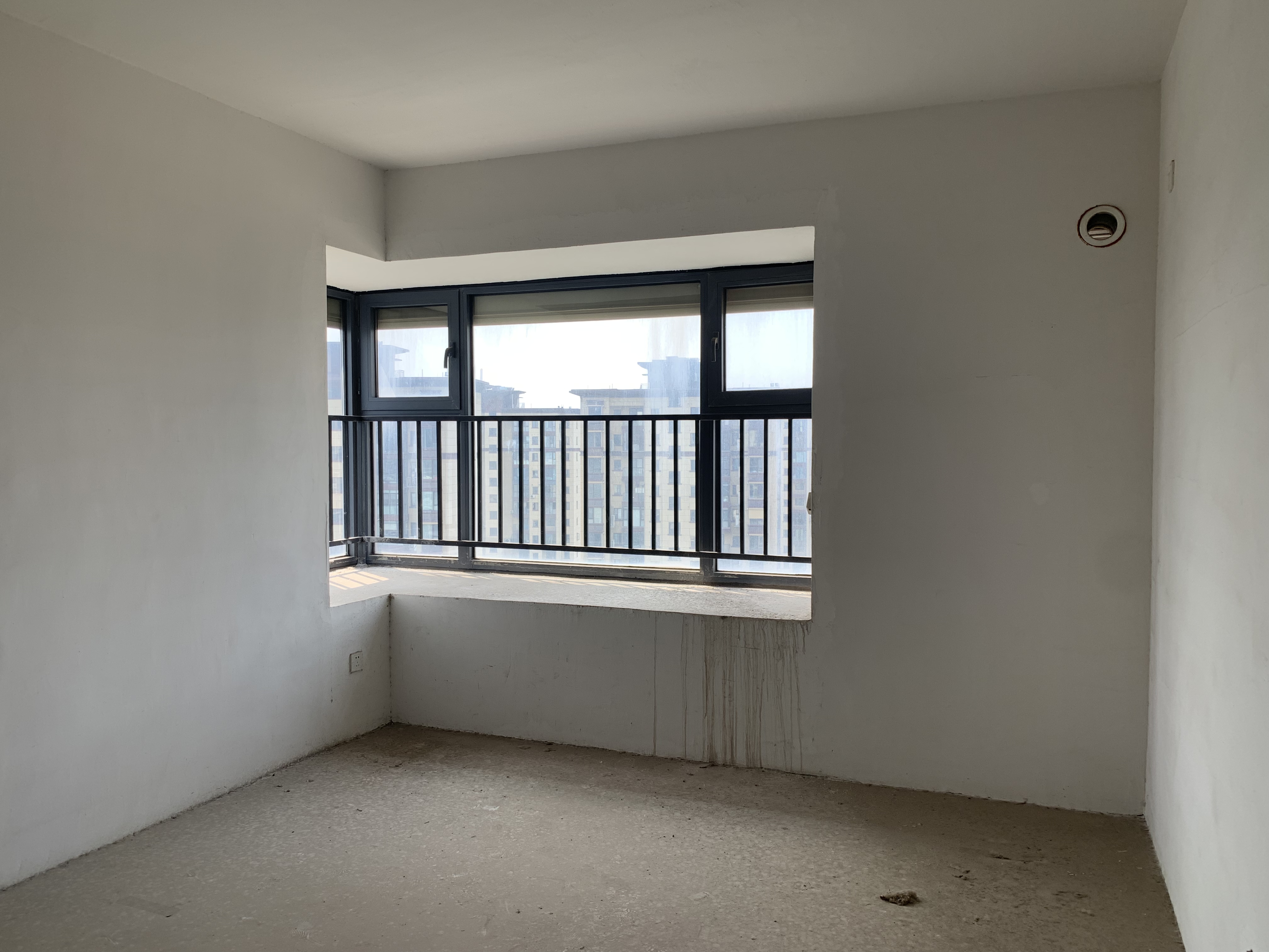 万达华府 3室2厅2卫 120m&sup2;