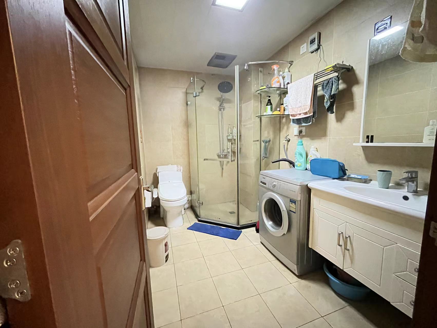 中港城 2室2厅1卫 90m&sup2;