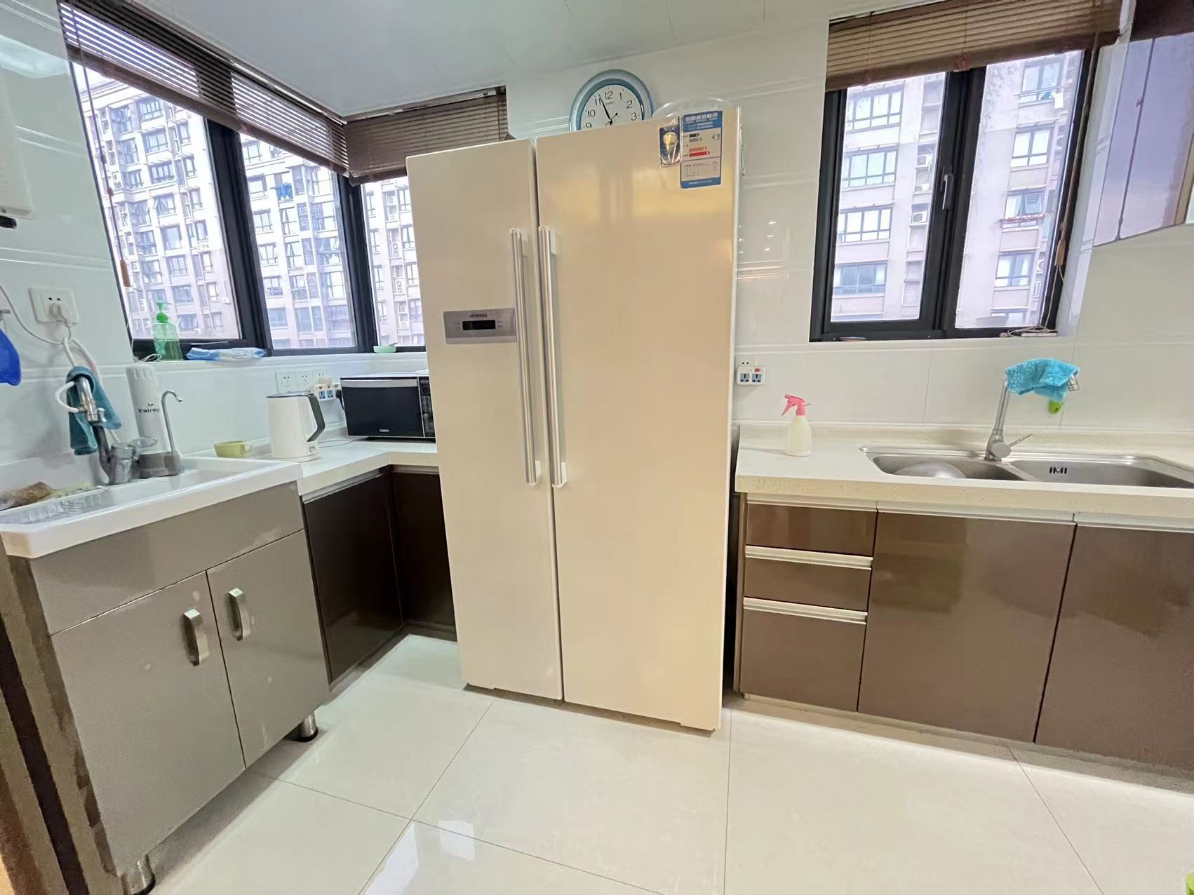 中港城 2室2厅1卫 90m&sup2;