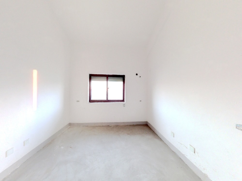 碧桂园(南通经济技术开发区) 4室2厅3卫 245.36m&sup2;