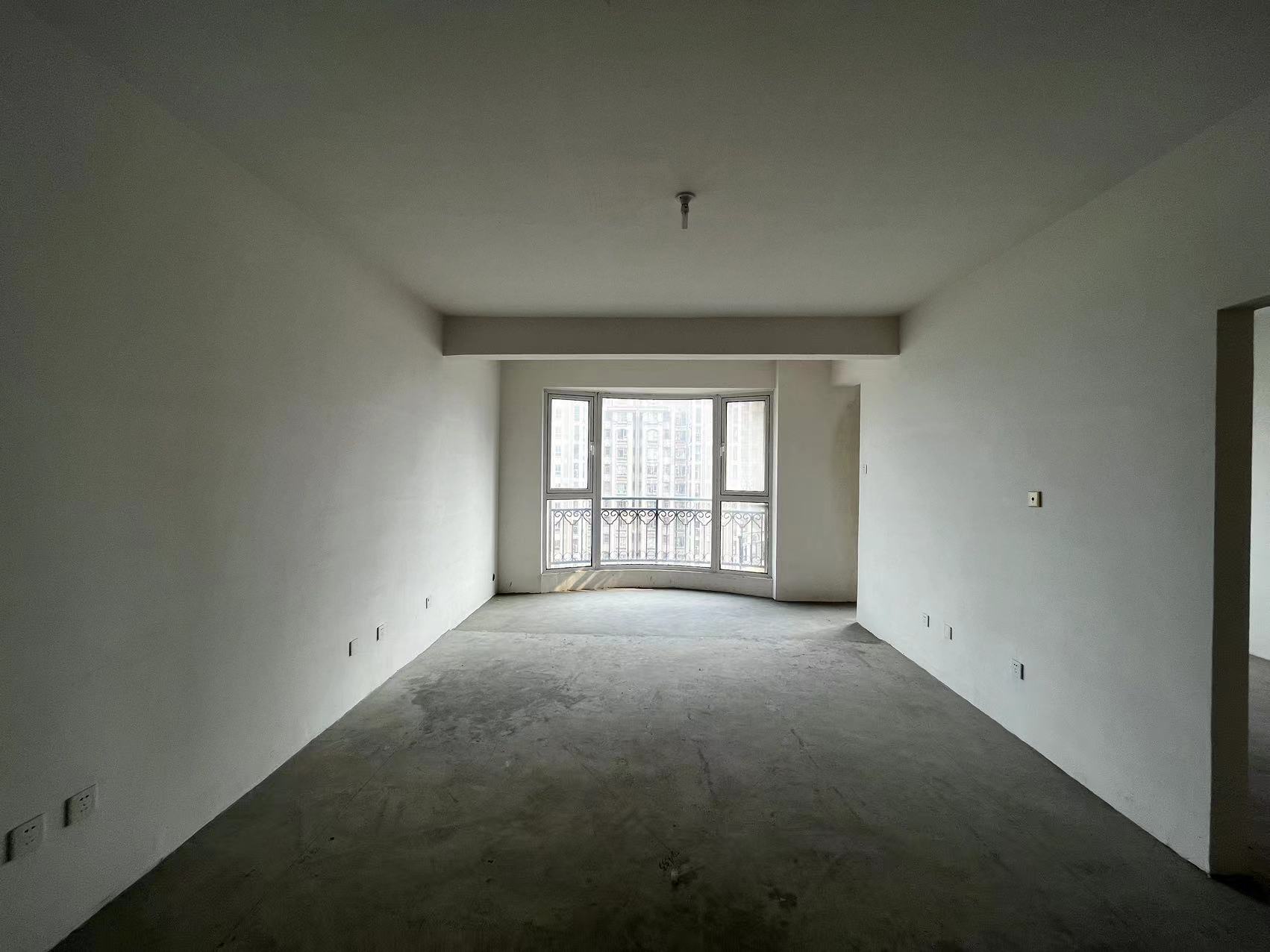 中南世纪花城二期 3室2厅1卫 123.63m²