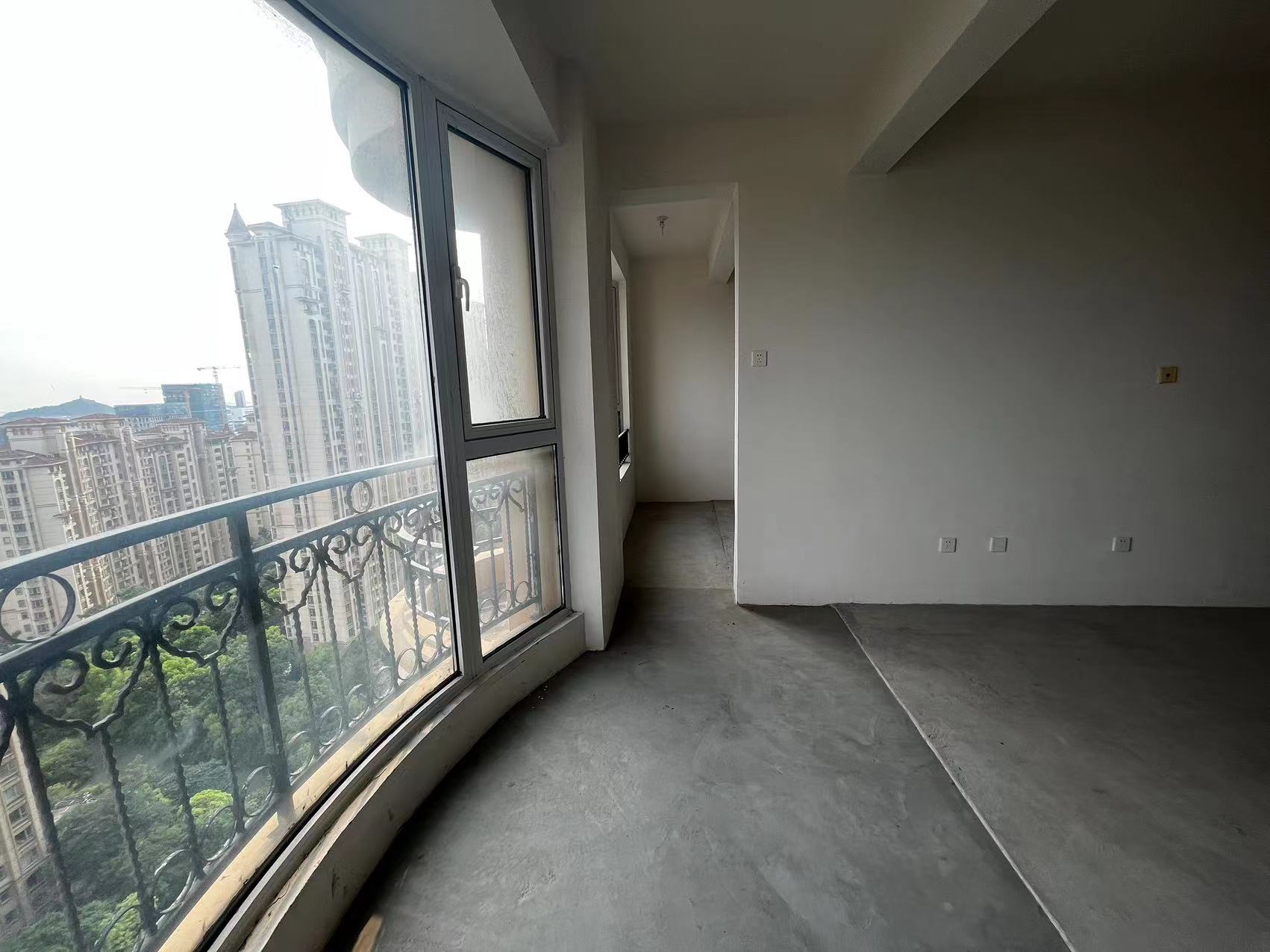 中南世纪花城二期 3室2厅1卫 123.63m&sup2;