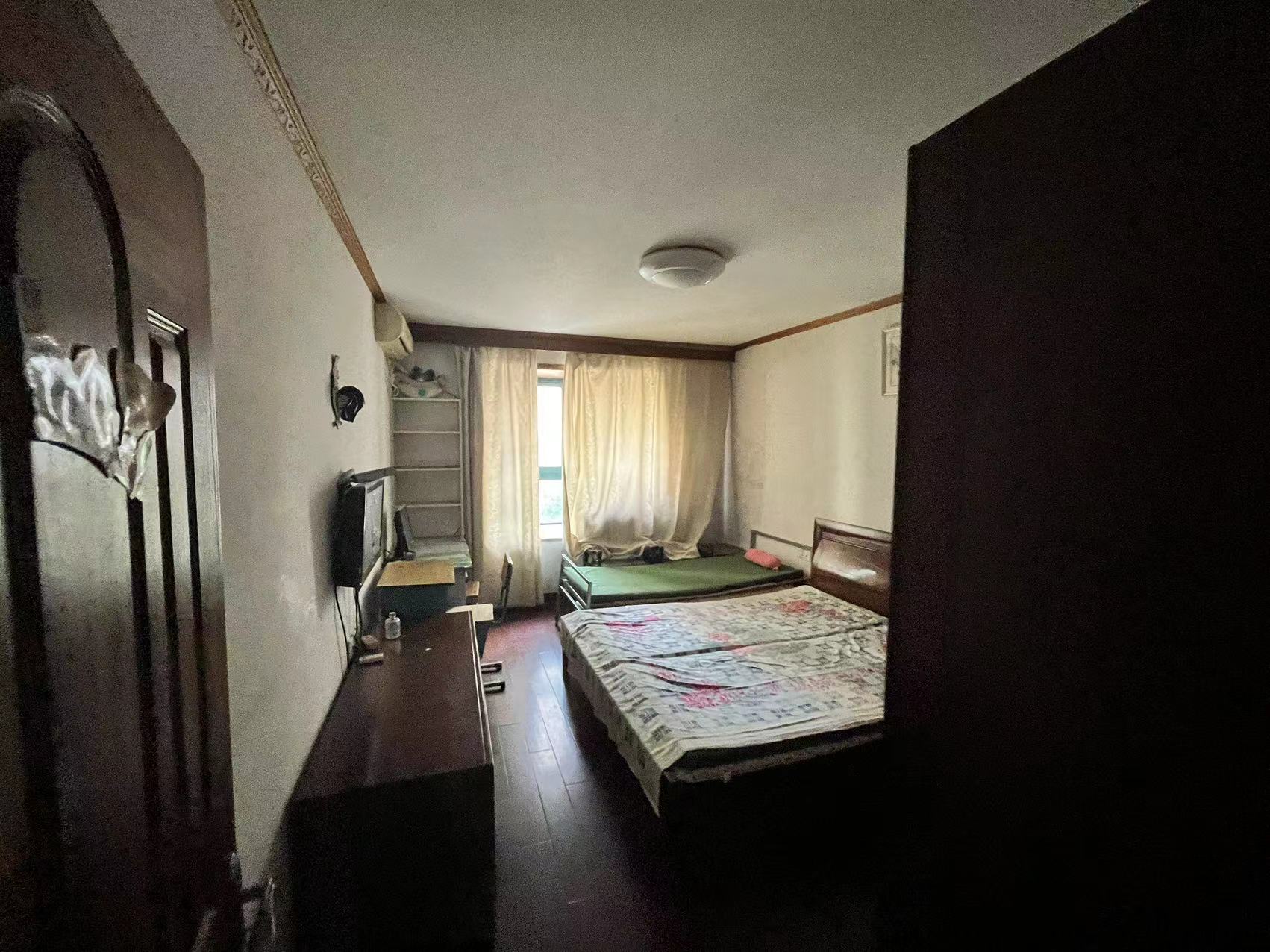 都市华城 3室2厅2卫 126m&sup2;
