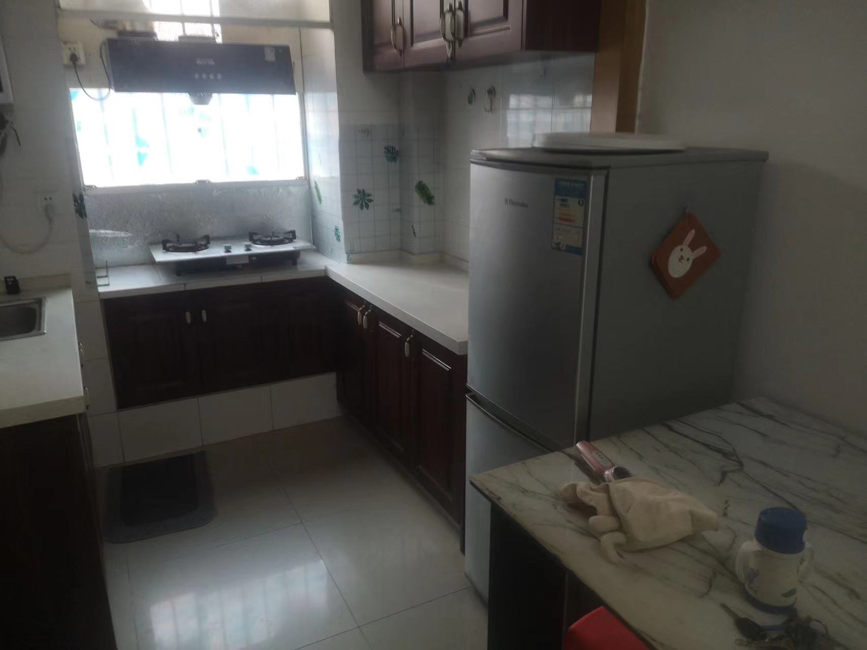 易家桥新村 2室1厅1卫 60m&sup2;