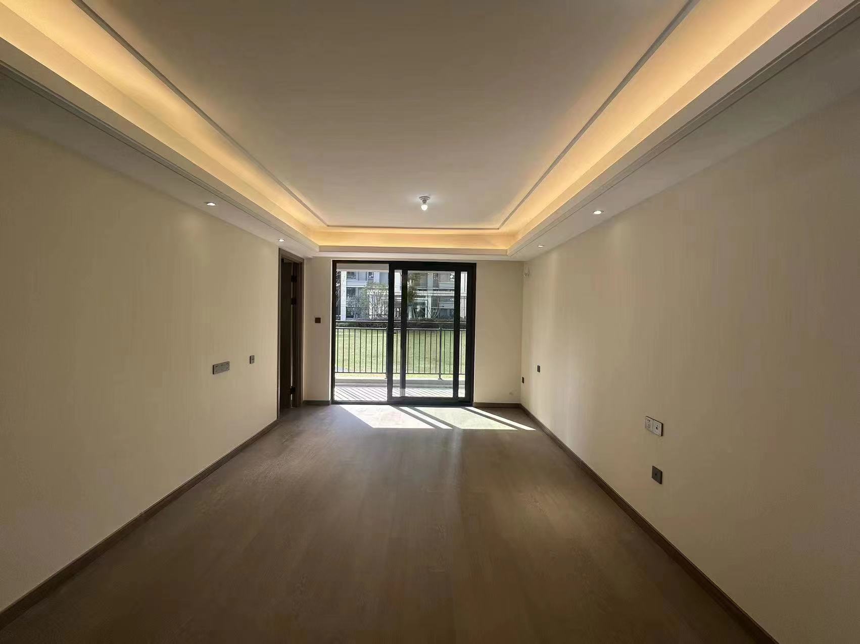 万科未来之光 3室2厅1卫 100m&sup2;