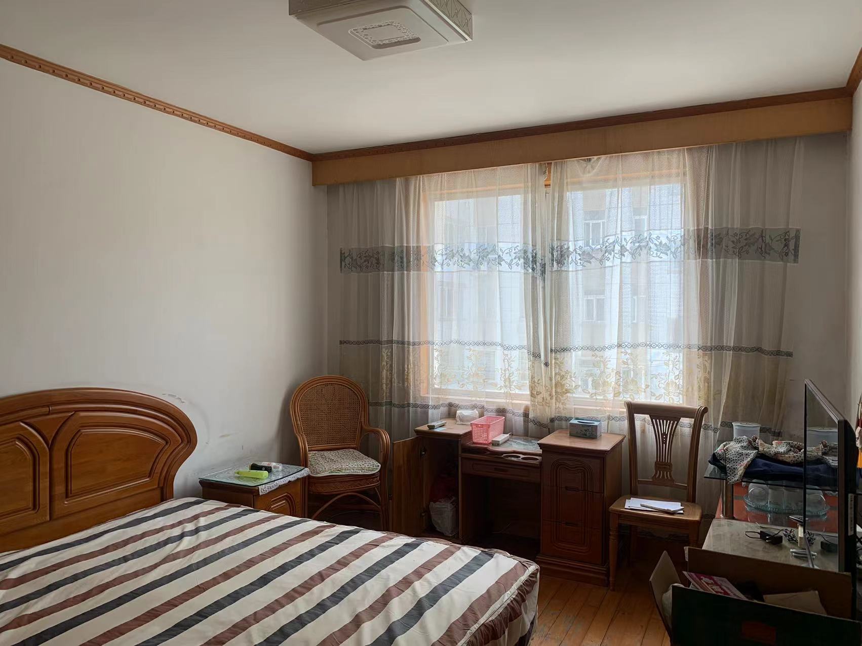 板桥东村 2室1厅1卫 65m&sup2;