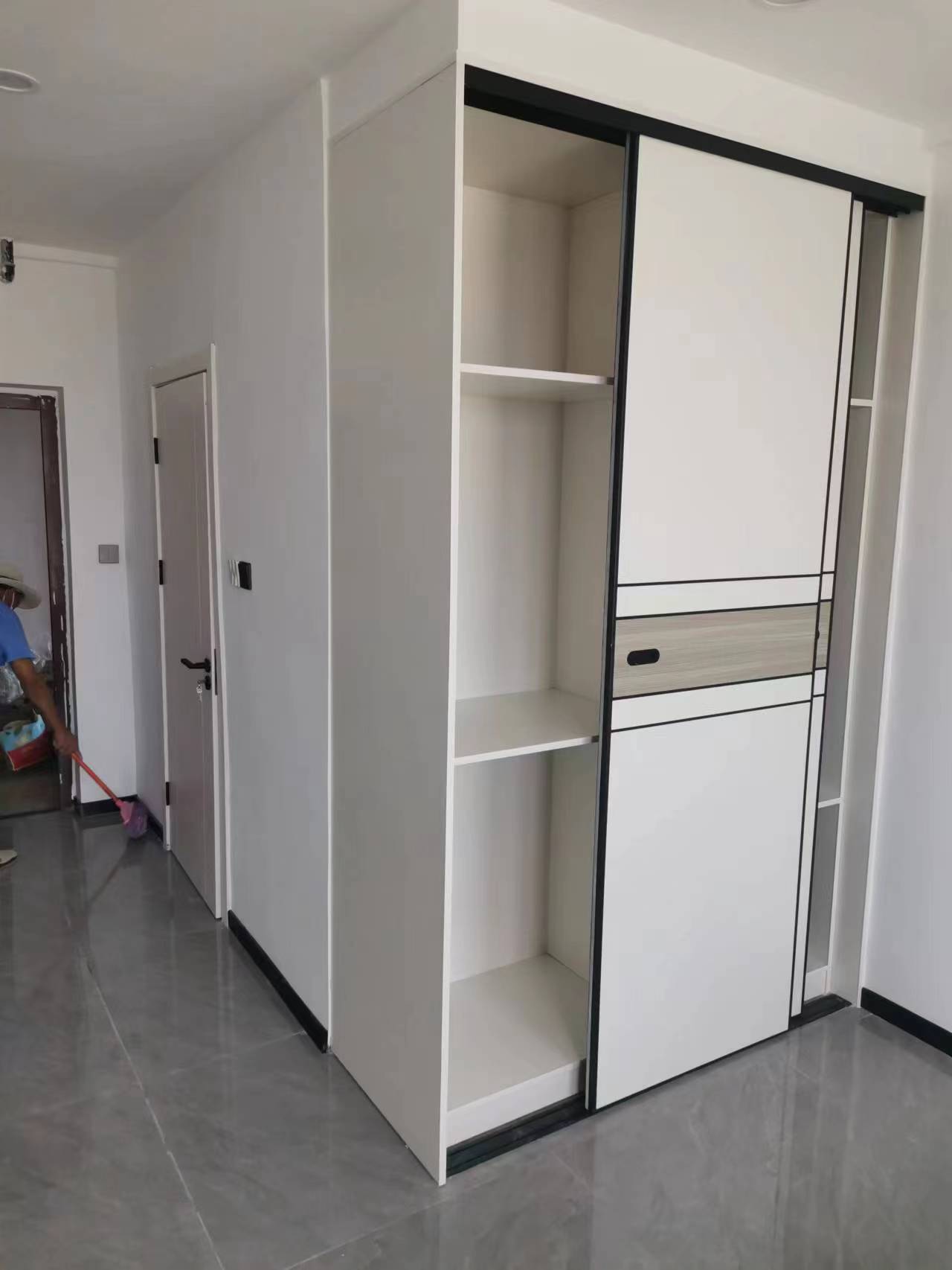 正泰江岸水苑 1室1厅1卫 70m²