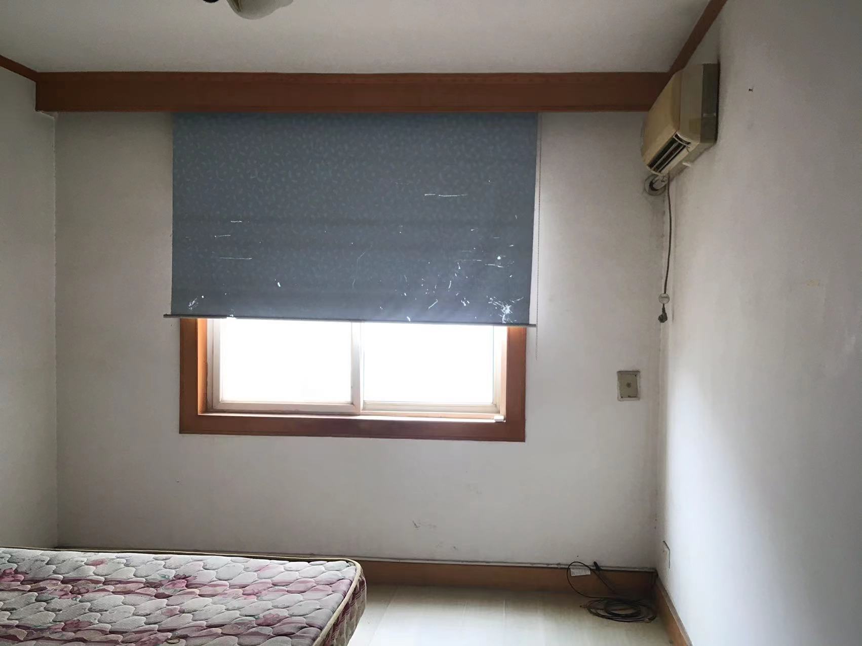 城港新村 2室1厅1卫 72m&sup2;