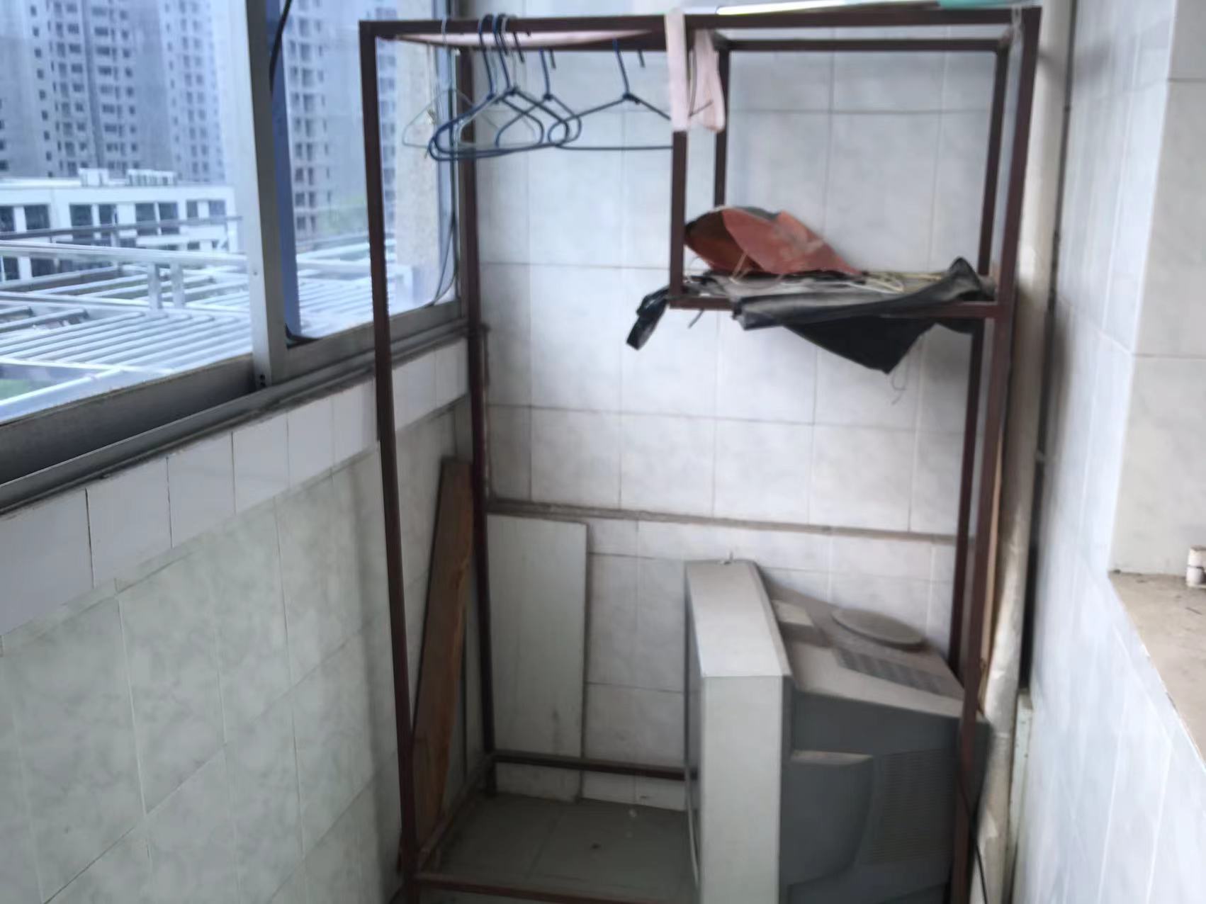 城港新村 2室1厅1卫 72m&sup2;