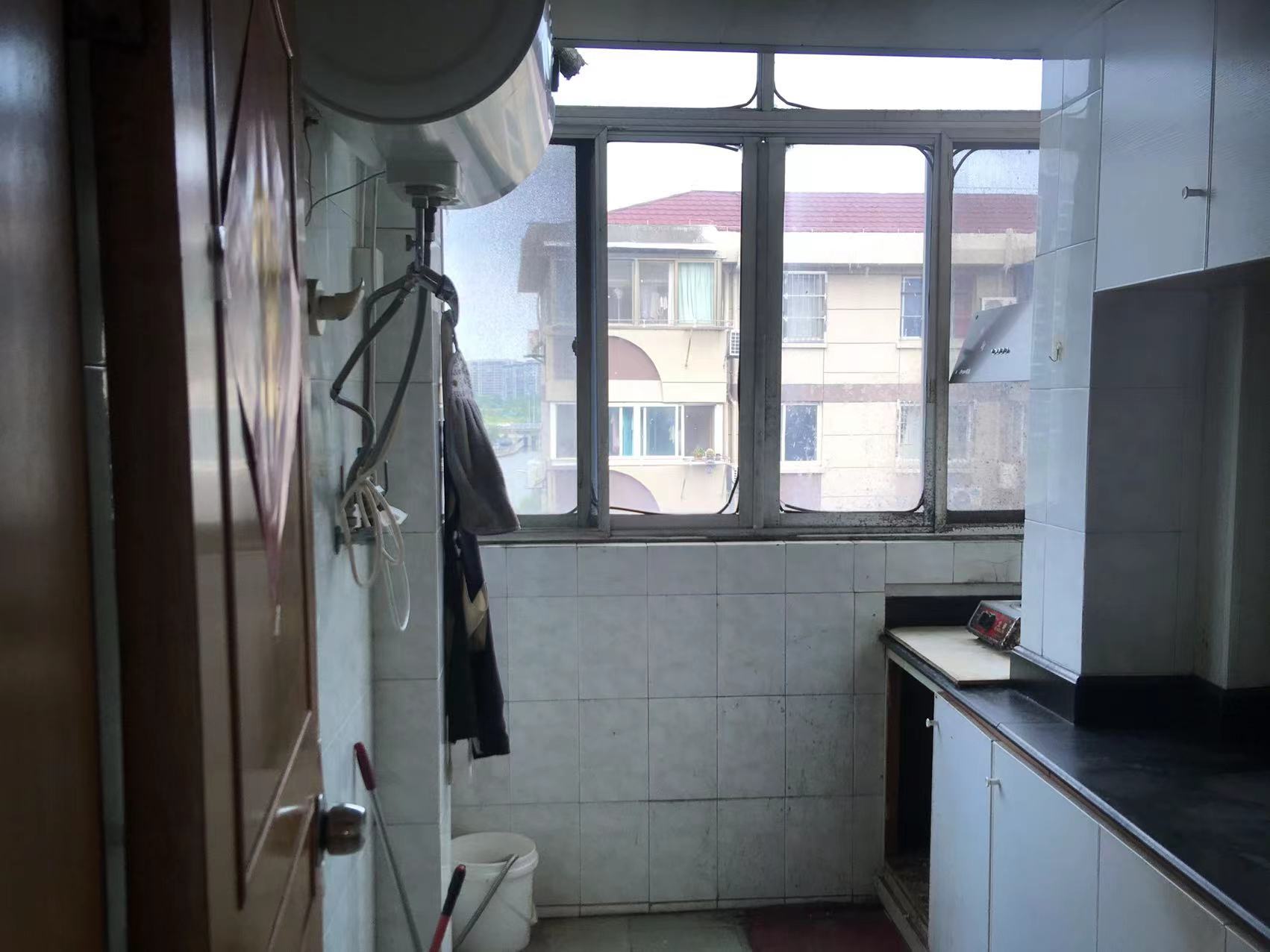 城港新村 2室1厅1卫 72m&sup2;